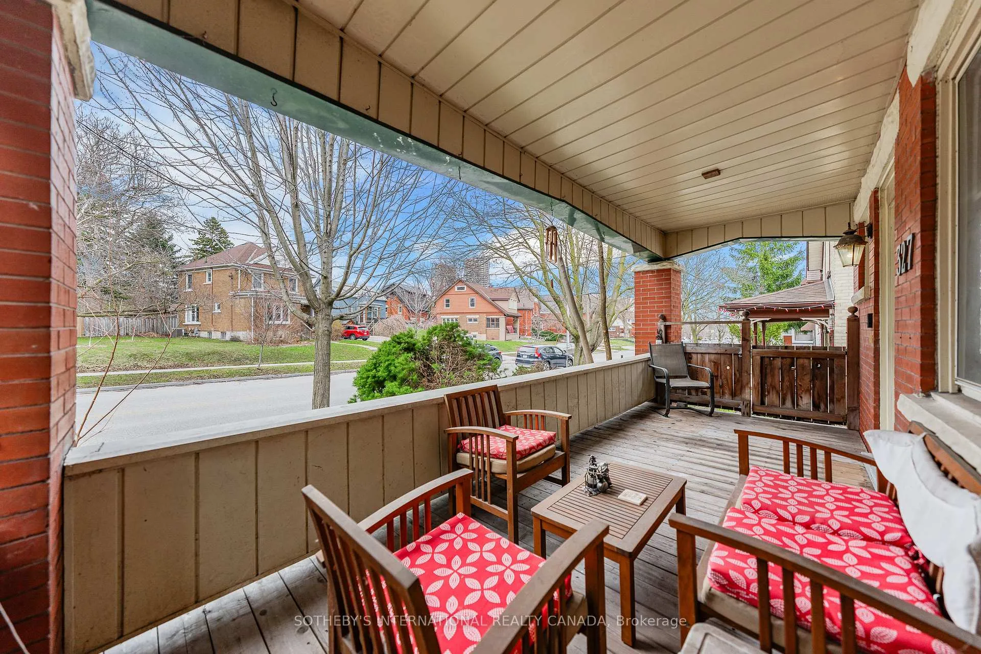 Photo 5 of 327 Park Street, Kitchener — HOMEH