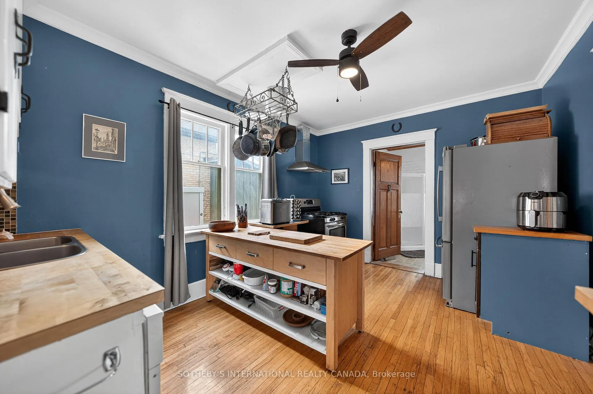 Photo 20 of 327 Park Street, Kitchener — HOMEH