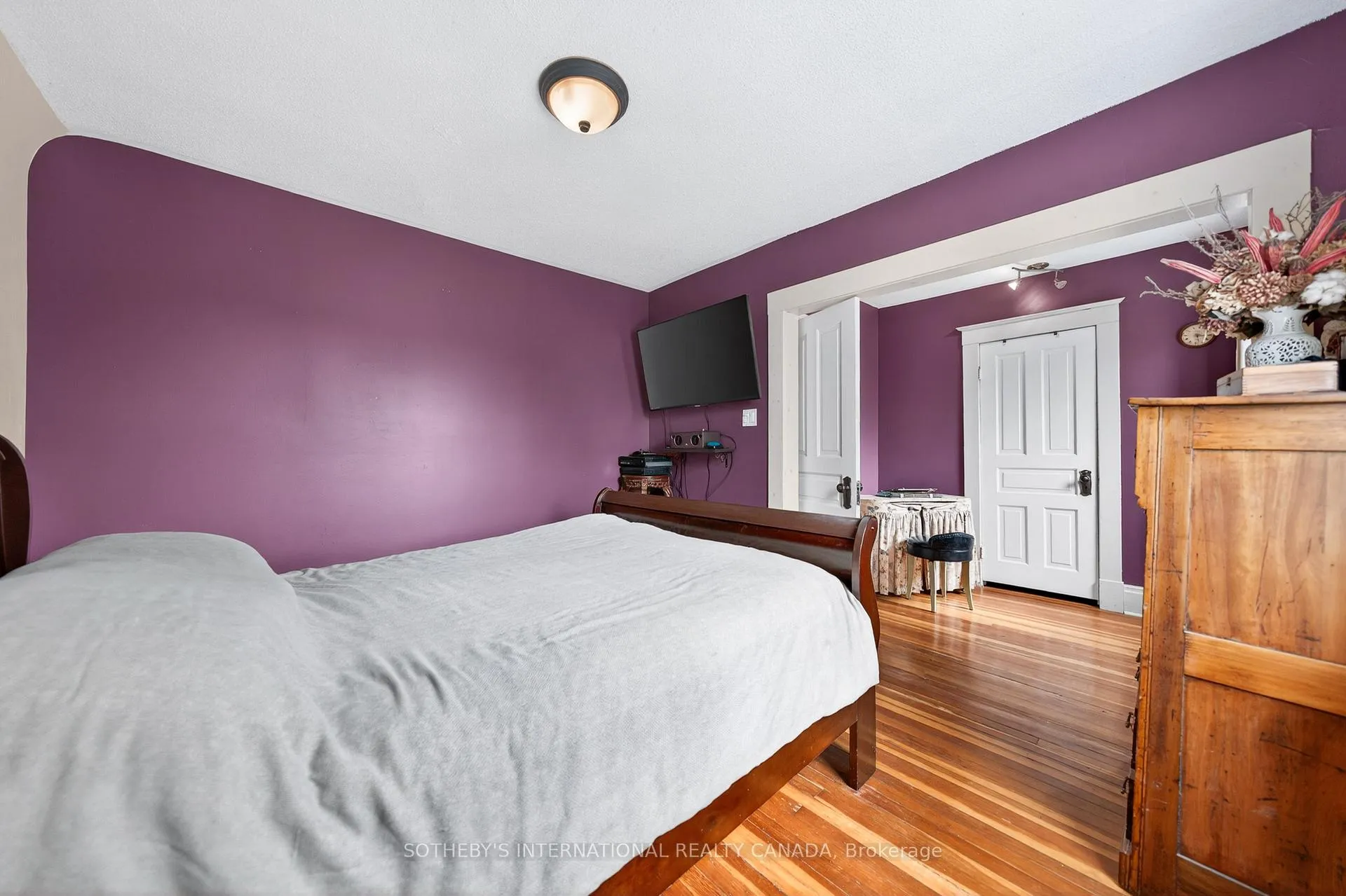 Photo 32 of 327 Park Street, Kitchener — HOMEH