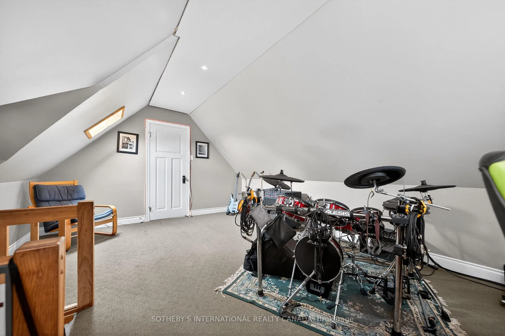 Photo 40 of 327 Park Street, Kitchener — HOMEH