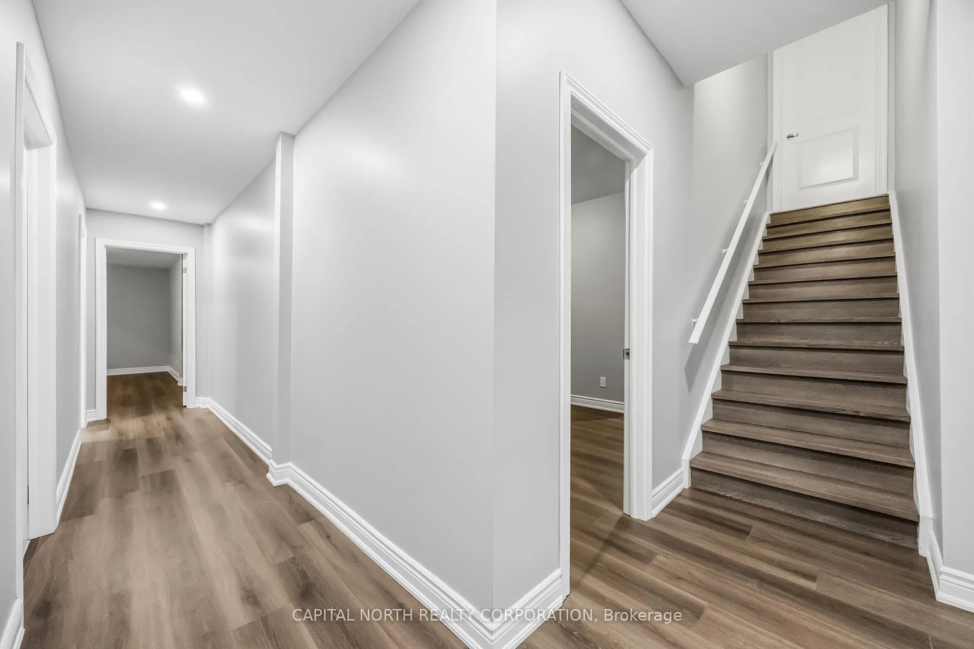 Photo 5 of 220 Winthrop Crescent, Vaughan, Vellore Village — HOMEH