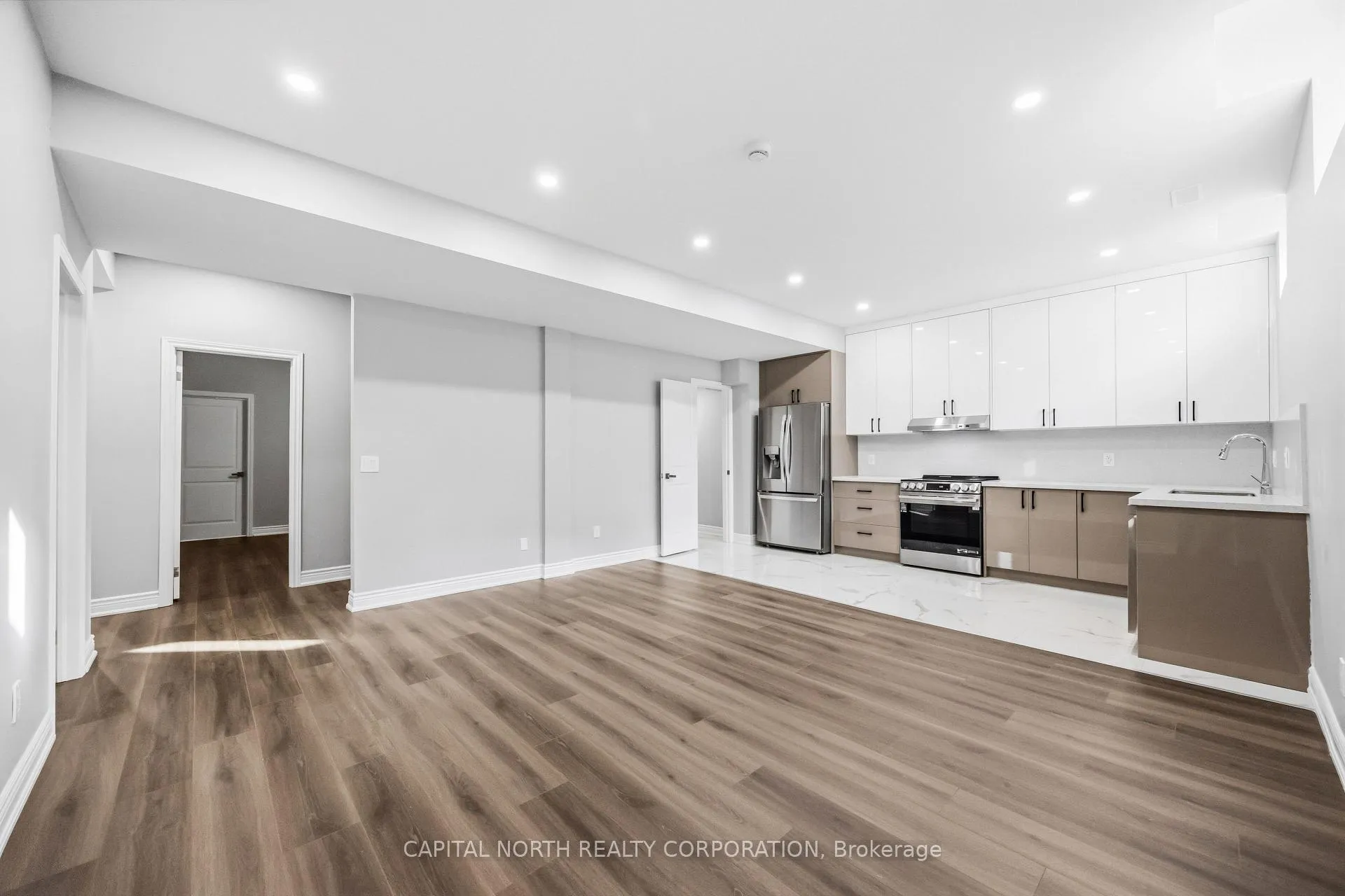 Photo 7 of 220 Winthrop Crescent, Vaughan, Vellore Village — HOMEH