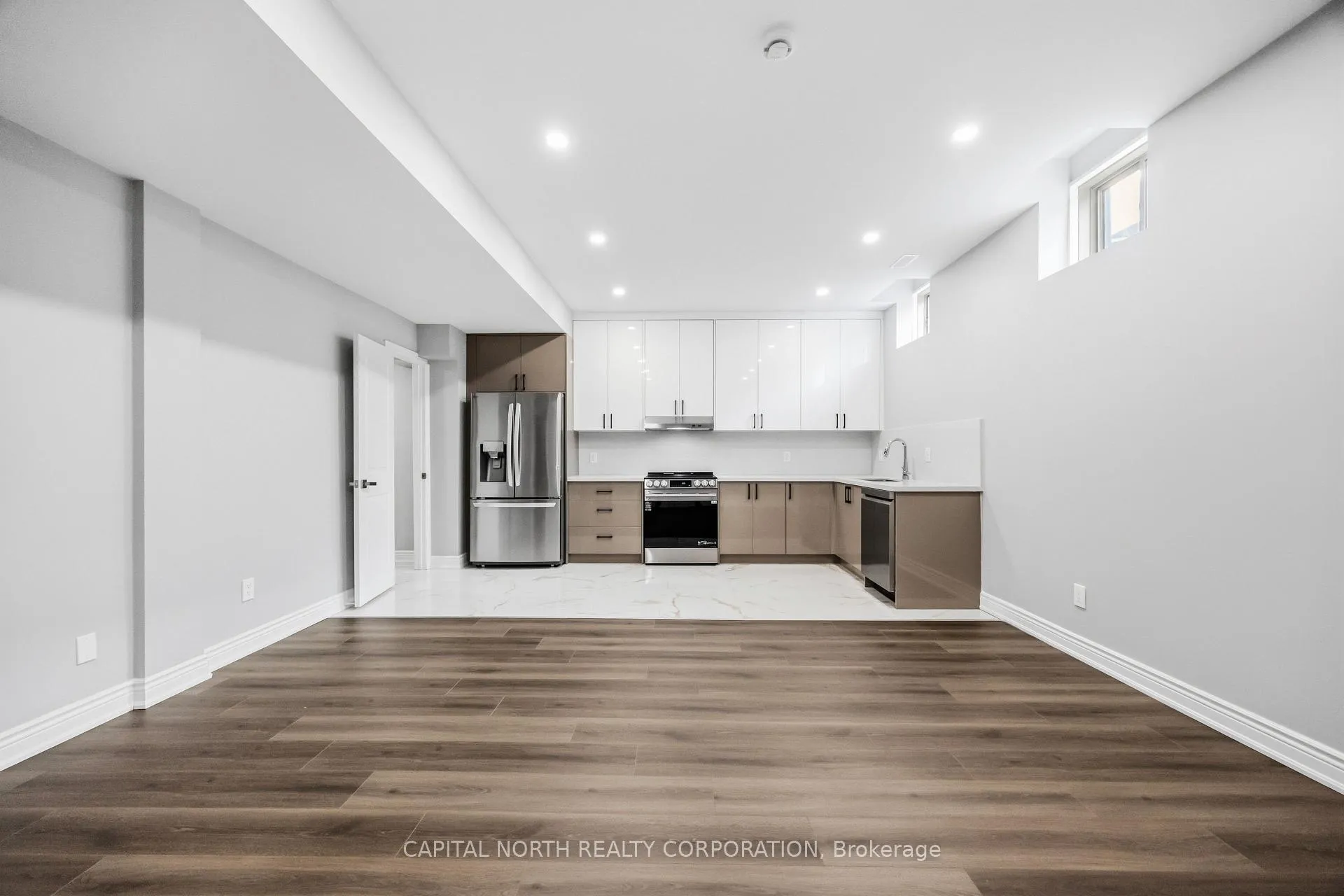 Photo 13 of 220 Winthrop Crescent, Vaughan, Vellore Village — HOMEH