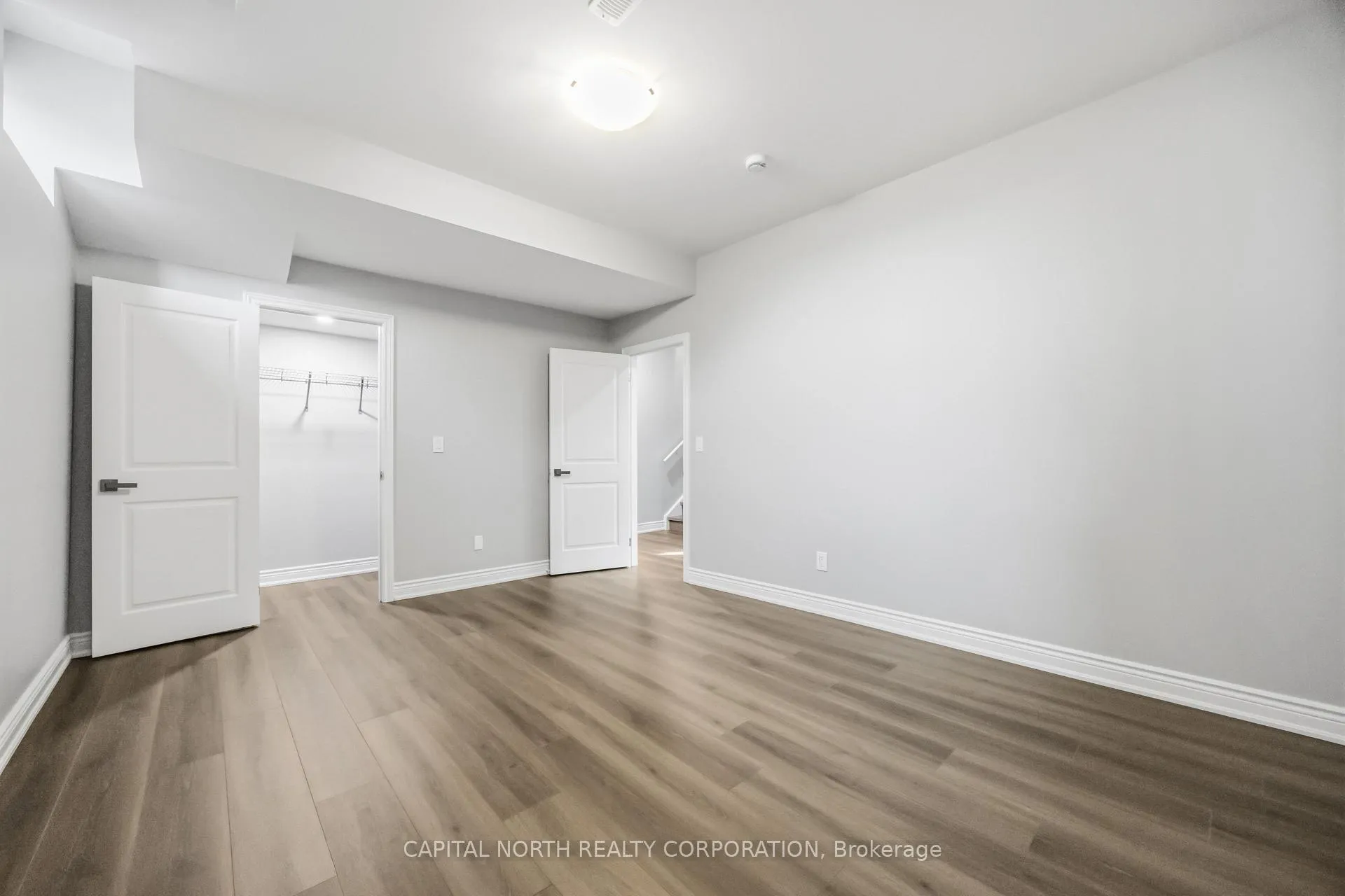 Photo 18 of 220 Winthrop Crescent, Vaughan, Vellore Village — HOMEH