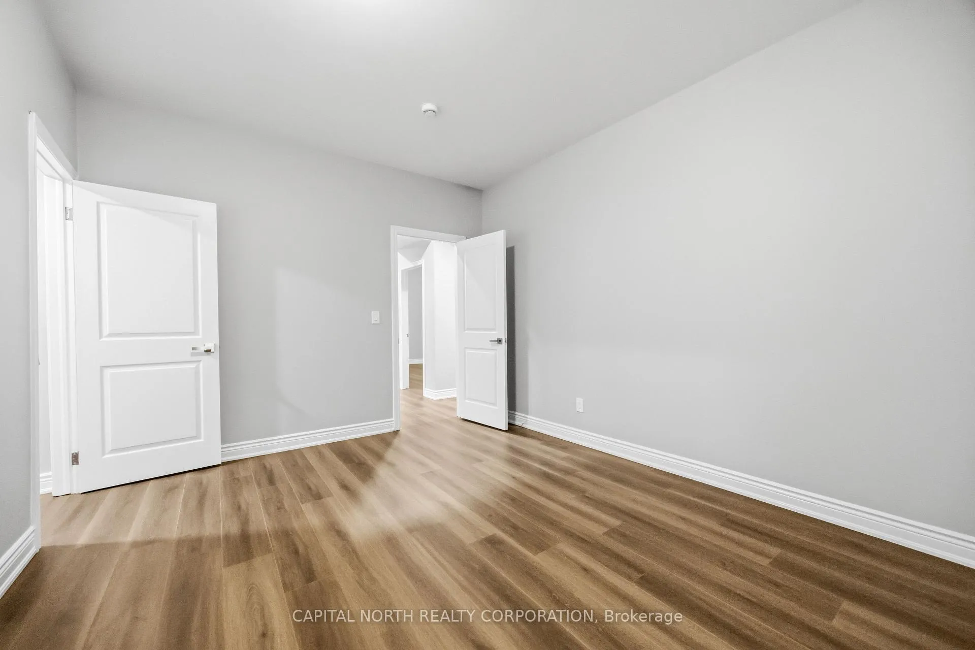 Photo 21 of 220 Winthrop Crescent, Vaughan, Vellore Village — HOMEH