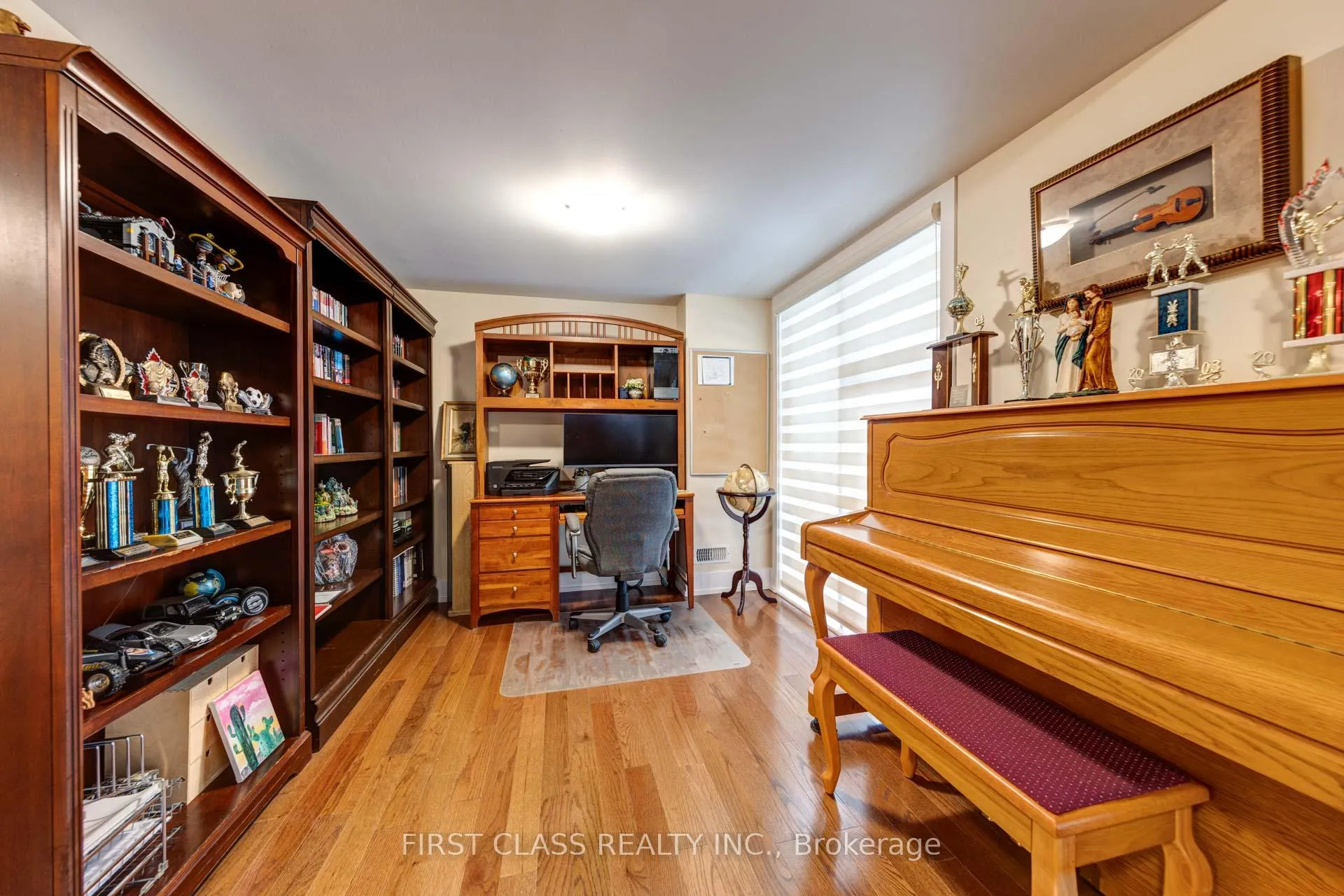 Photo 5 of 4 Allerton Road, Vaughan, Patterson — HOMEH
