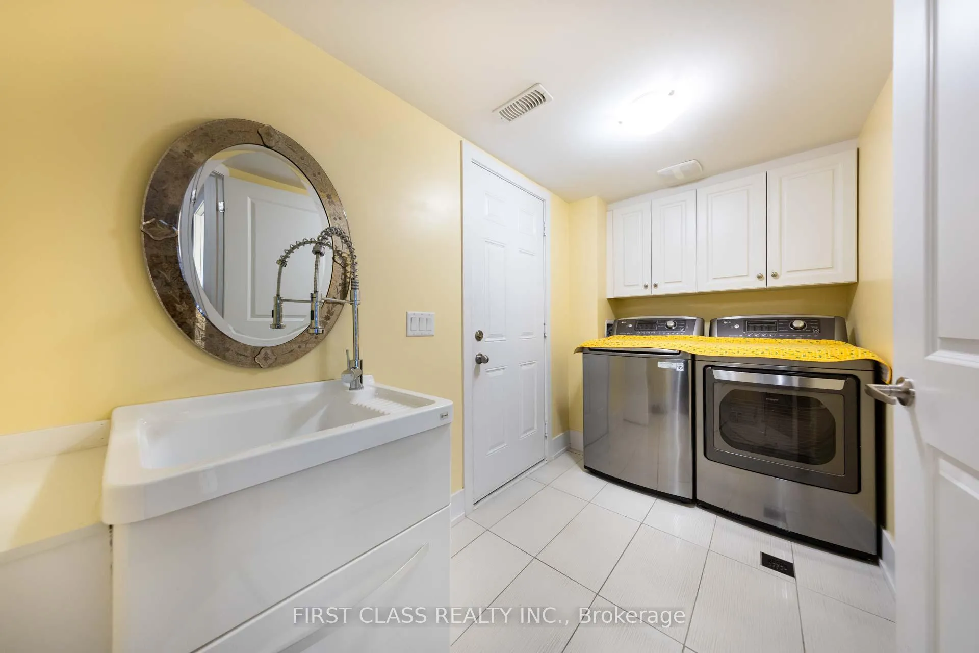 Photo 9 of 4 Allerton Road, Vaughan, Patterson — HOMEH