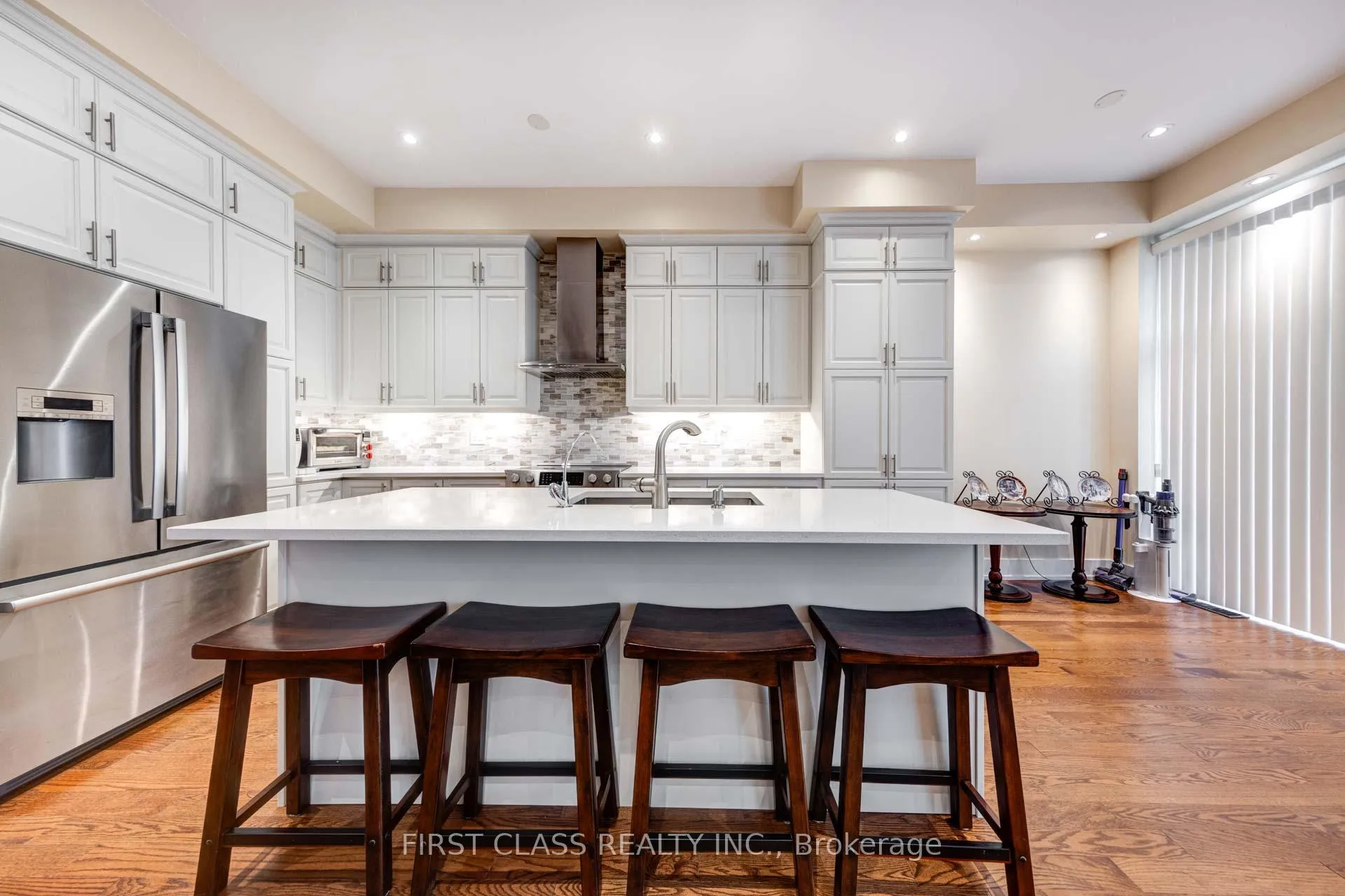 Photo 15 of 4 Allerton Road, Vaughan, Patterson — HOMEH