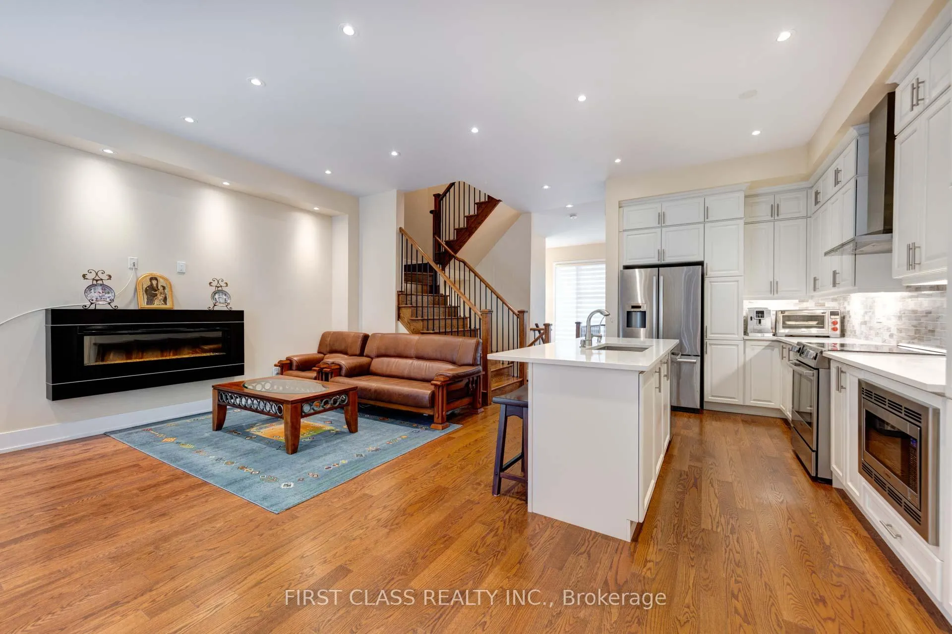 Photo 18 of 4 Allerton Road, Vaughan, Patterson — HOMEH