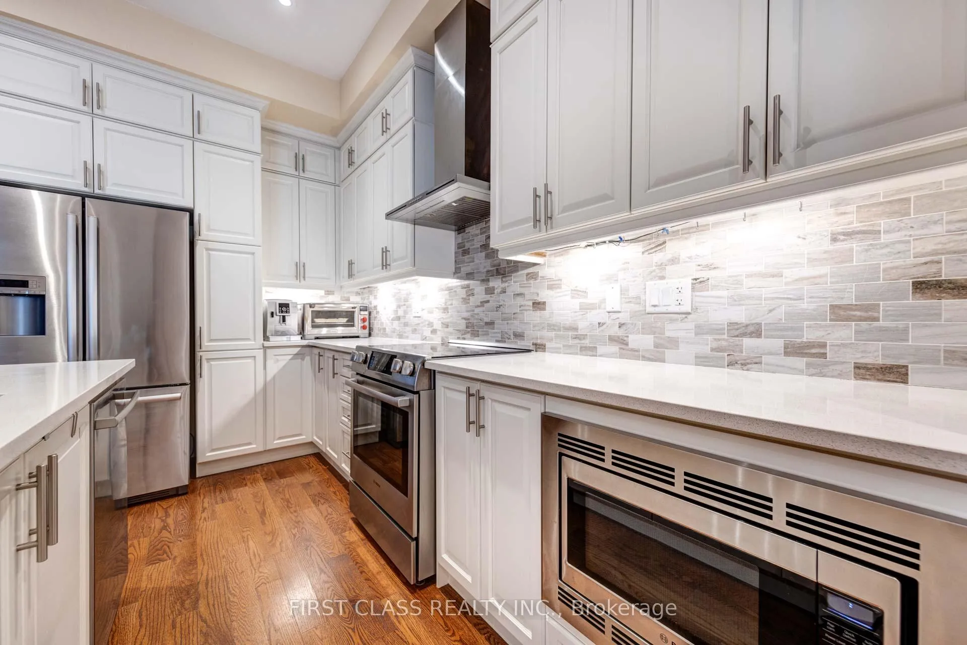 Photo 20 of 4 Allerton Road, Vaughan, Patterson — HOMEH