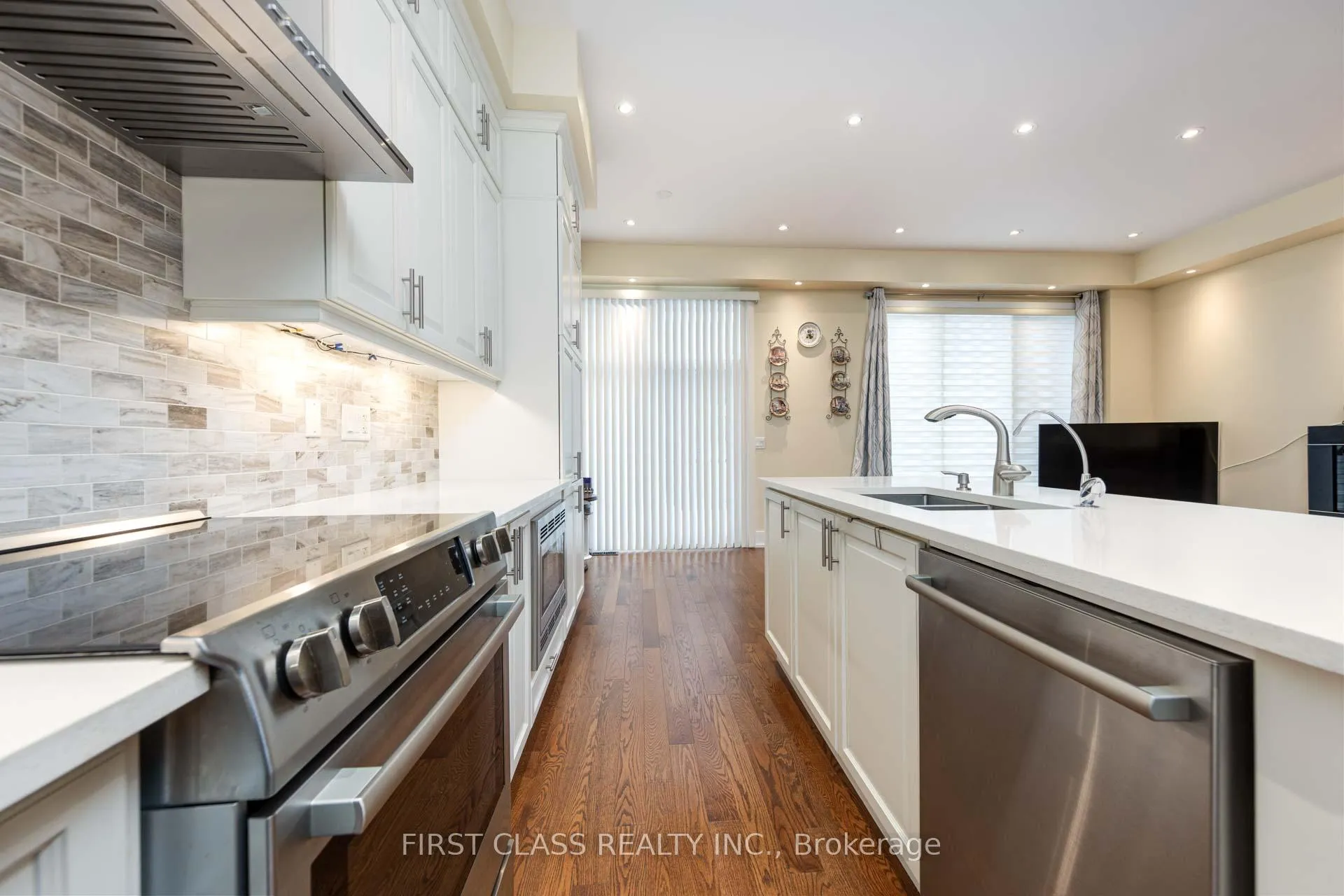 Photo 22 of 4 Allerton Road, Vaughan, Patterson — HOMEH