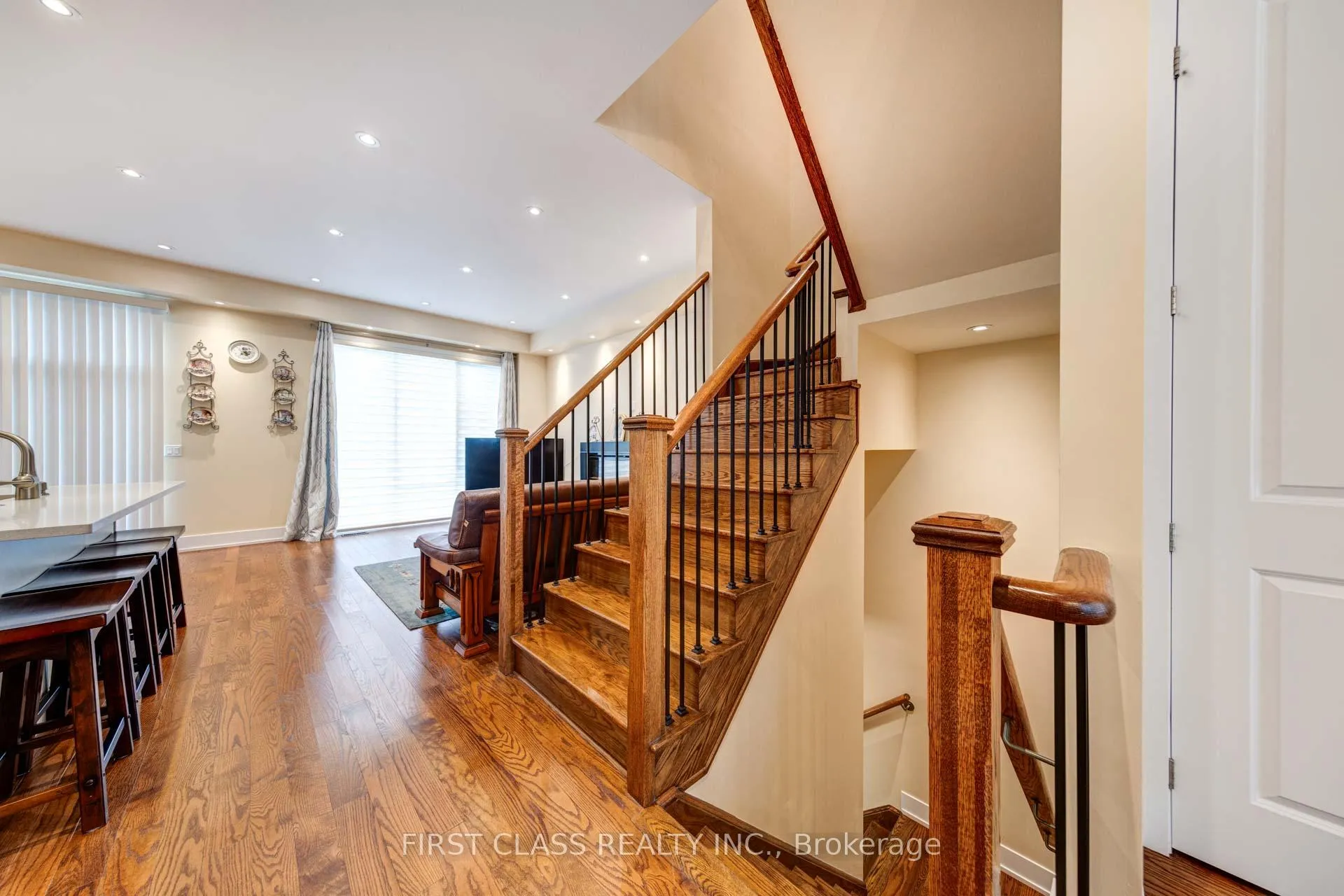 Photo 28 of 4 Allerton Road, Vaughan, Patterson — HOMEH
