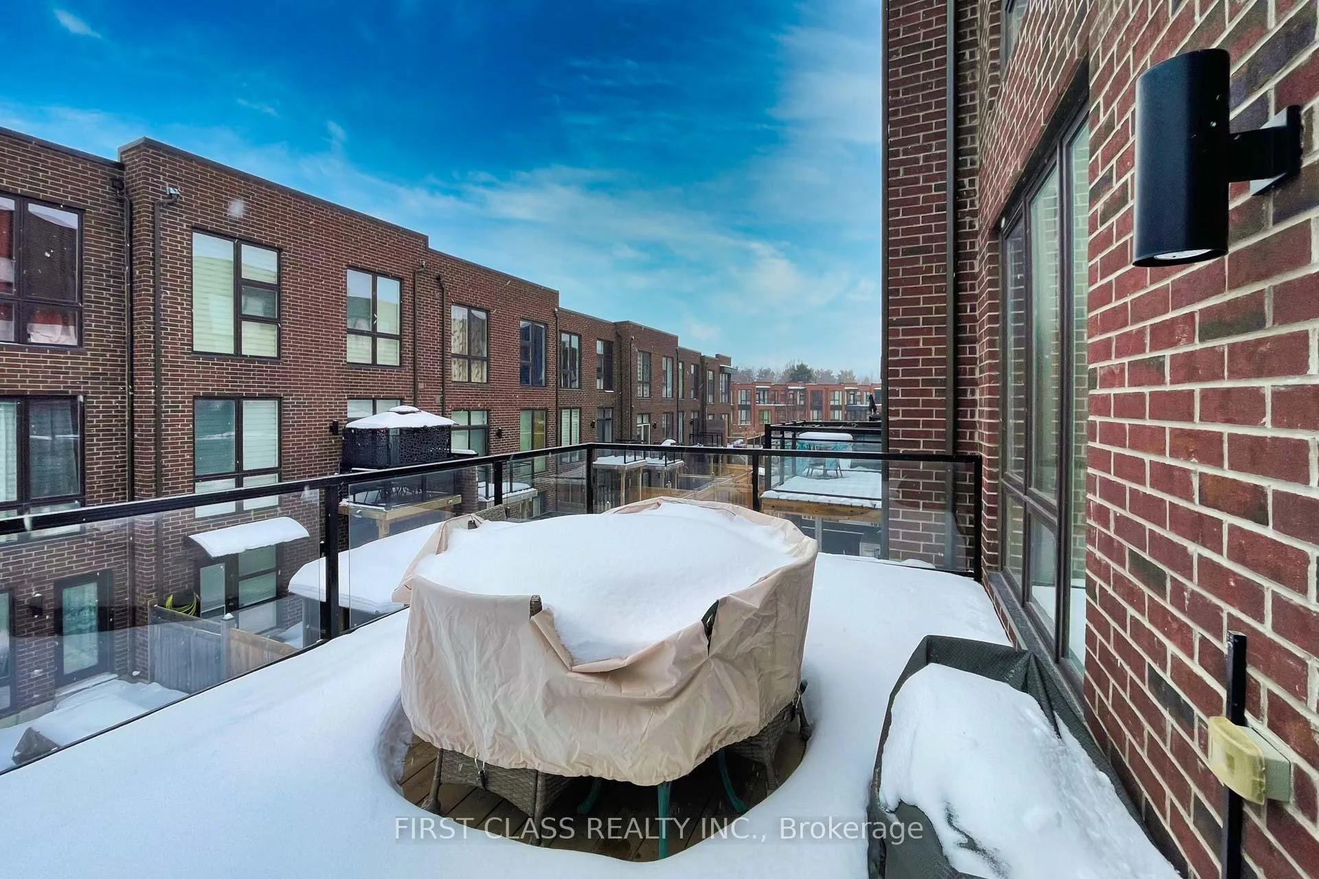 Photo 44 of 4 Allerton Road, Vaughan, Patterson — HOMEH