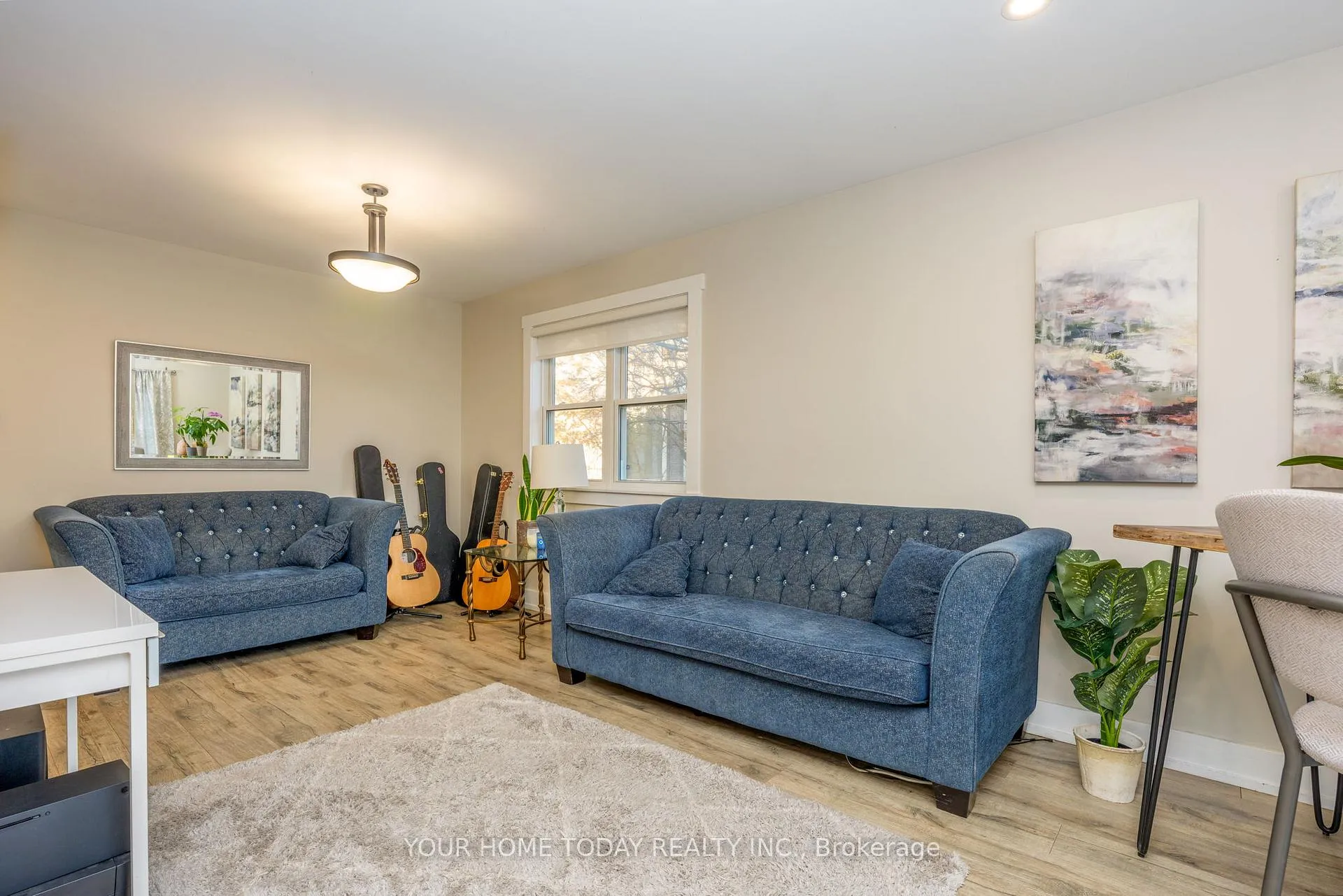 Photo 7 of 29 Normandy Boulevard, Halton Hills, Georgetown — HOMEH