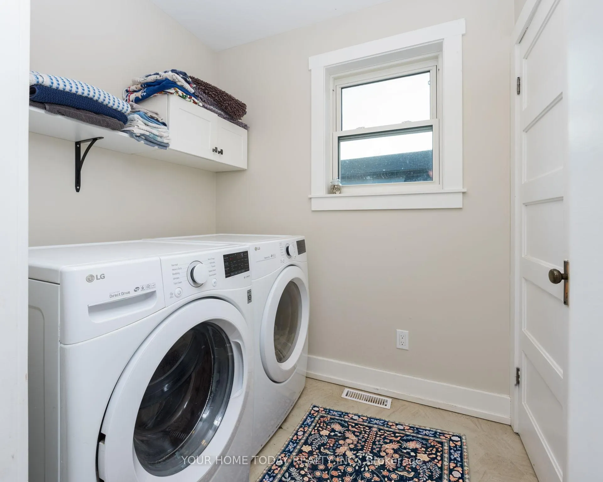 Photo 11 of 29 Normandy Boulevard, Halton Hills, Georgetown — HOMEH