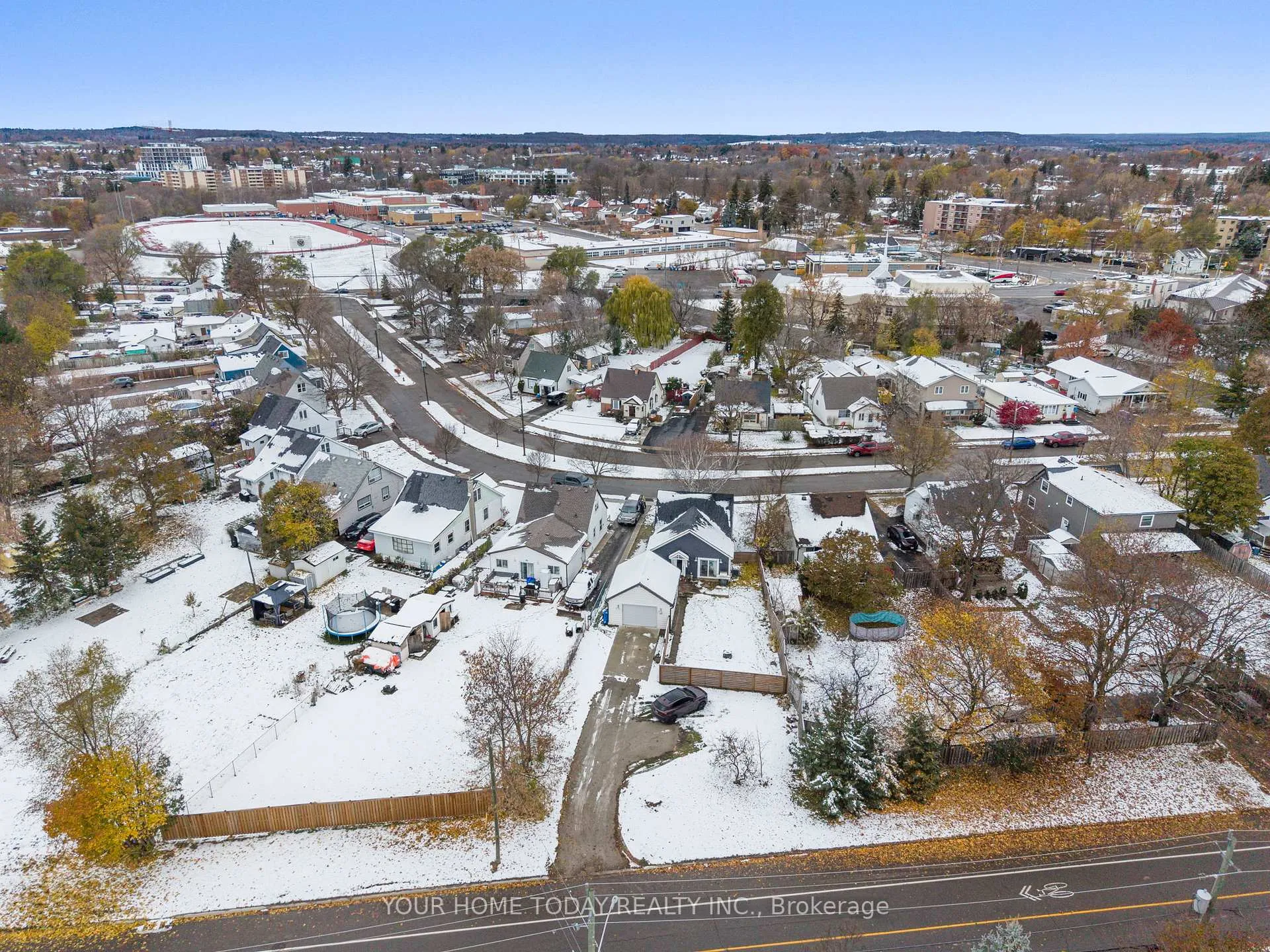 Photo 30 of 29 Normandy Boulevard, Halton Hills, Georgetown — HOMEH