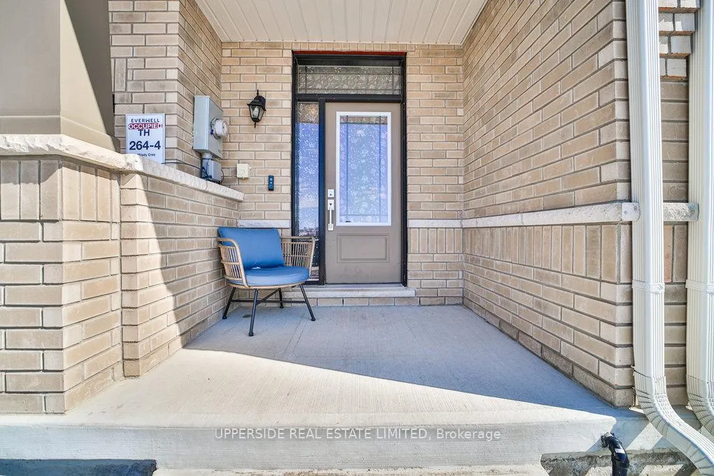 Photo 2 of 7 Milady Crescent, Barrie, Rural Barrie Southeast — HOMEH