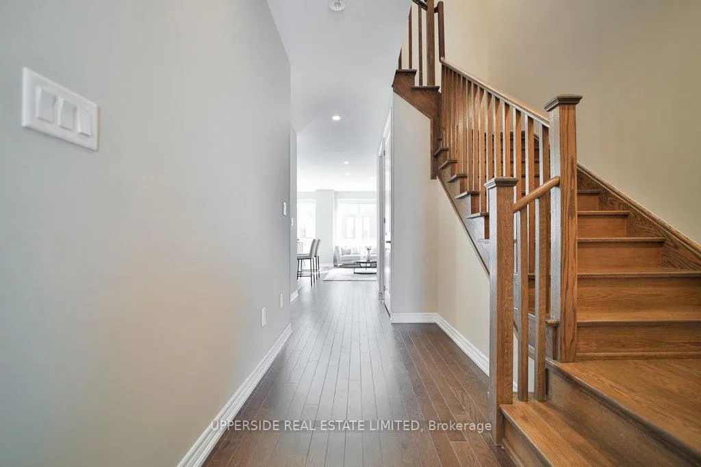 Photo 6 of 7 Milady Crescent, Barrie, Rural Barrie Southeast — HOMEH