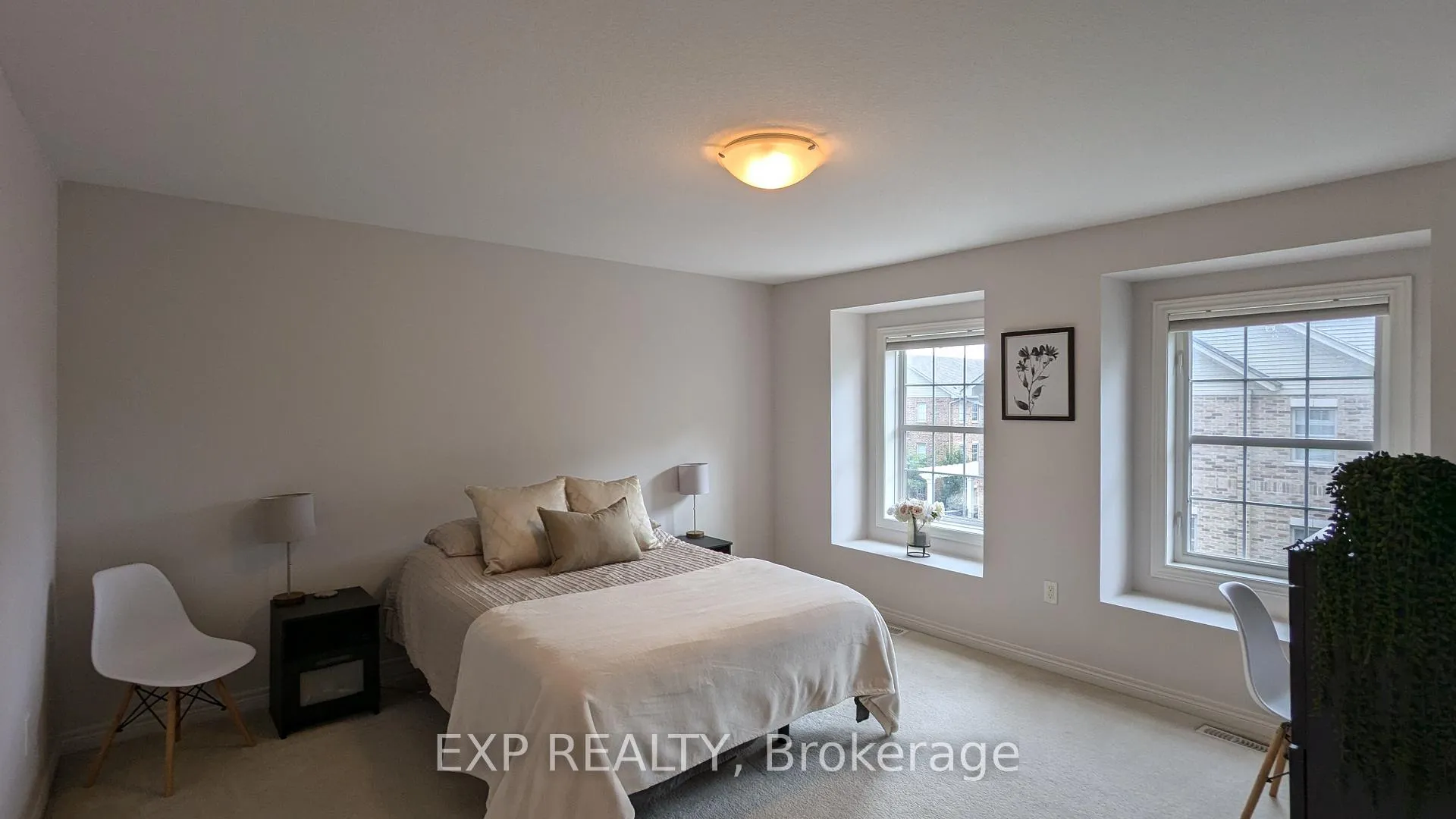 Photo 16 of 90 Robert Peel Road, Kitchener — HOMEH