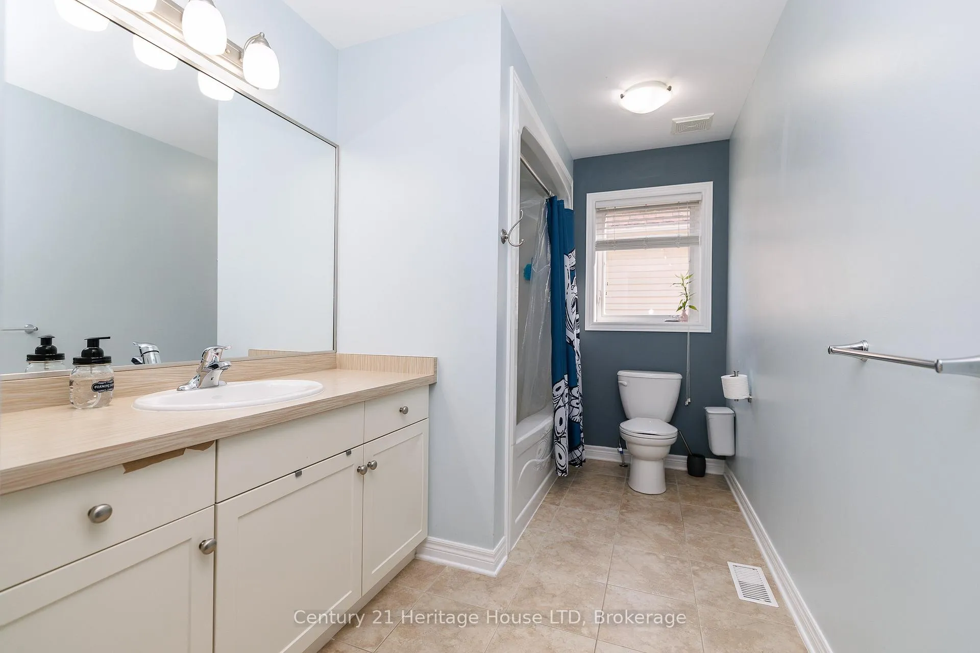 Photo 26 of 263 Empress Avenue, Welland, Lincoln/Crowland — HOMEH