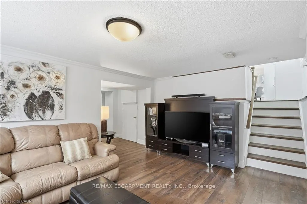 Photo 31 of 697 Lomond Crescent, Burlington, Shoreacres — HOMEH
