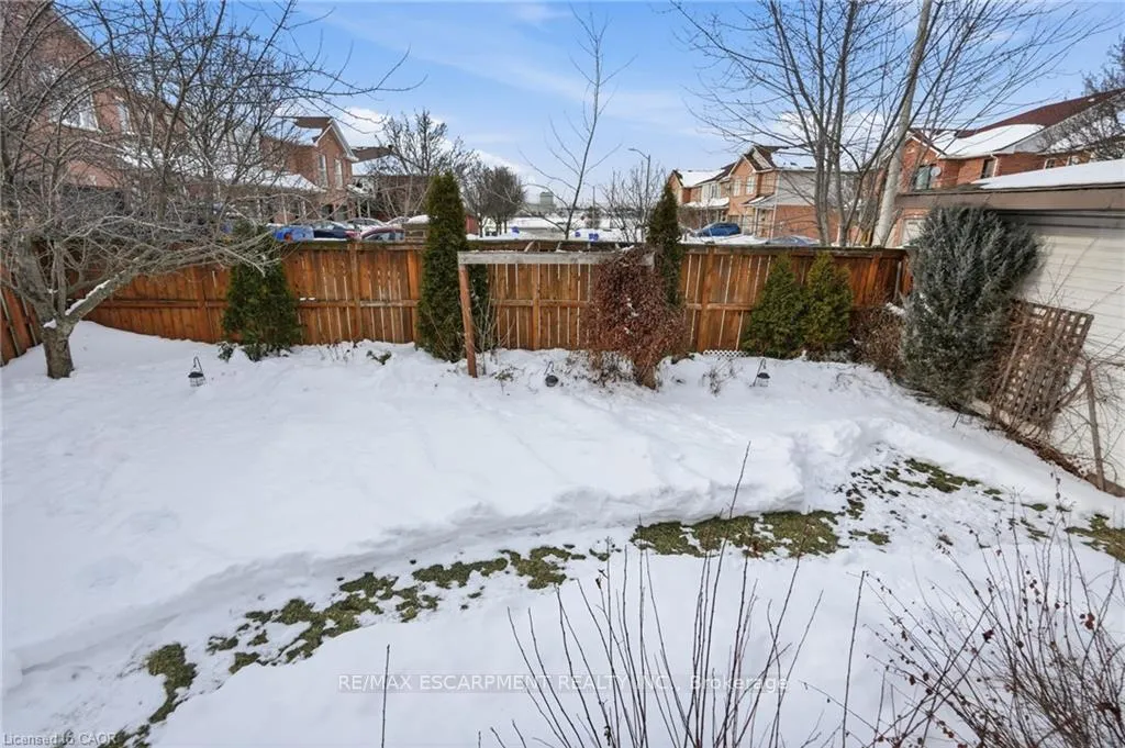 Photo 41 of 697 Lomond Crescent, Burlington, Shoreacres — HOMEH