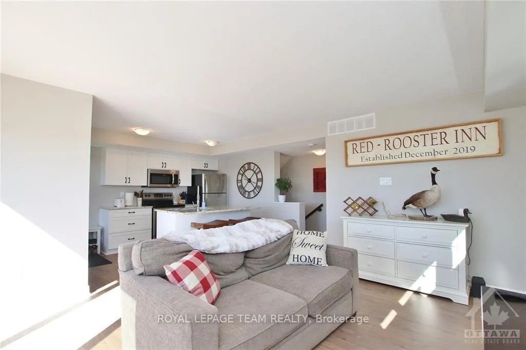 Photo 9 of 60 Affinity Private, Ottawa, Barrhaven - Heritage Park — HOMEH