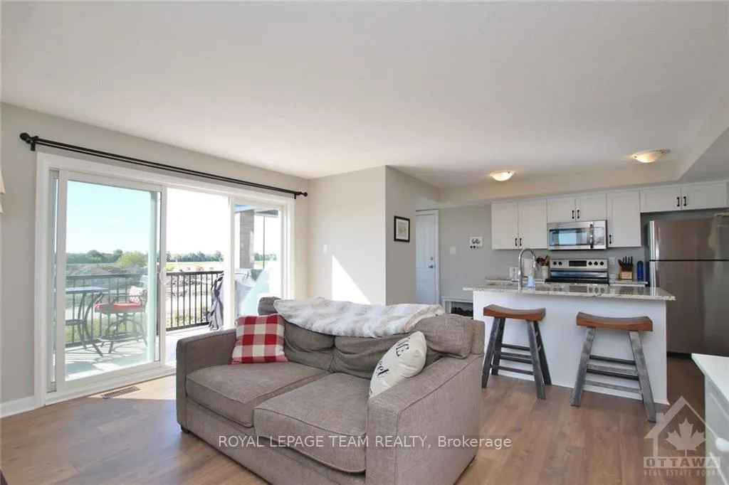Photo 10 of 60 Affinity Private, Ottawa, Barrhaven - Heritage Park — HOMEH