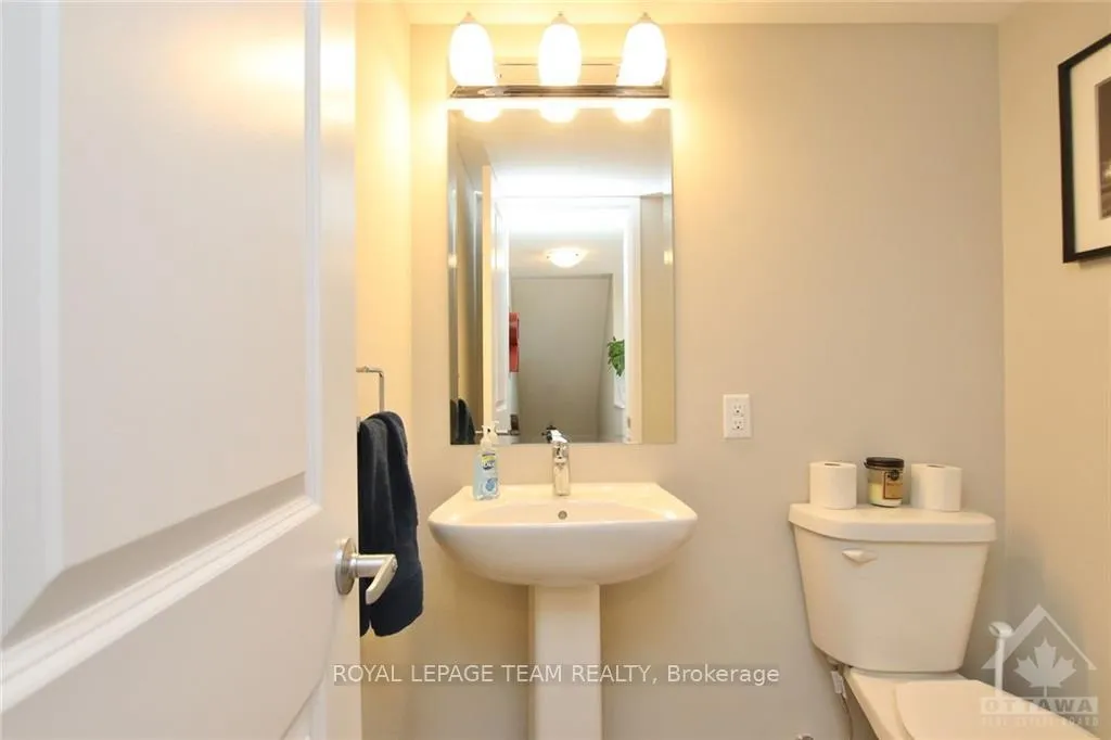 Photo 12 of 60 Affinity Private, Ottawa, Barrhaven - Heritage Park — HOMEH