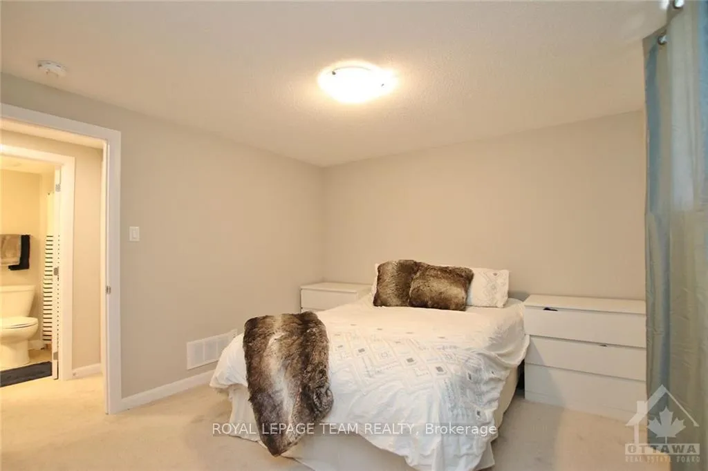 Photo 15 of 60 Affinity Private, Ottawa, Barrhaven - Heritage Park — HOMEH