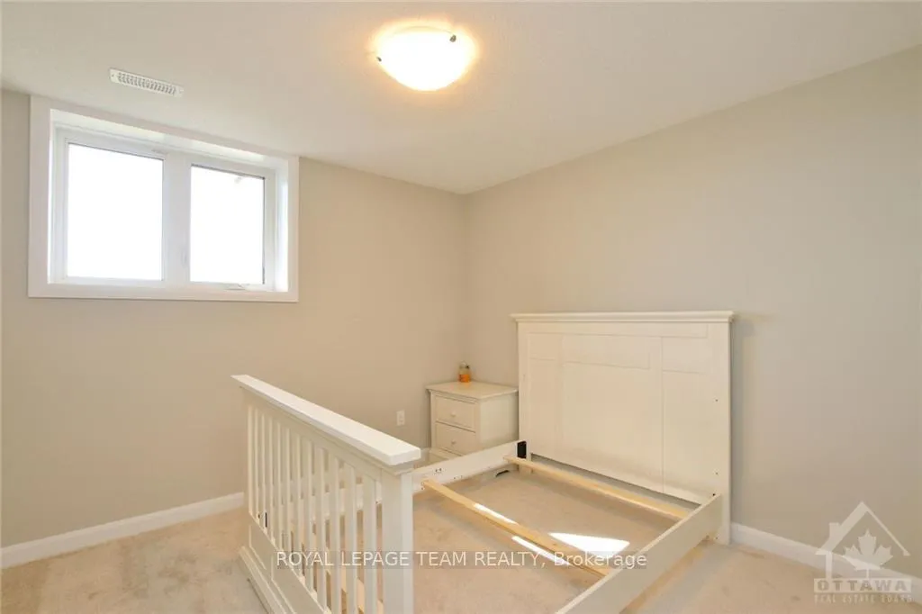 Photo 17 of 60 Affinity Private, Ottawa, Barrhaven - Heritage Park — HOMEH