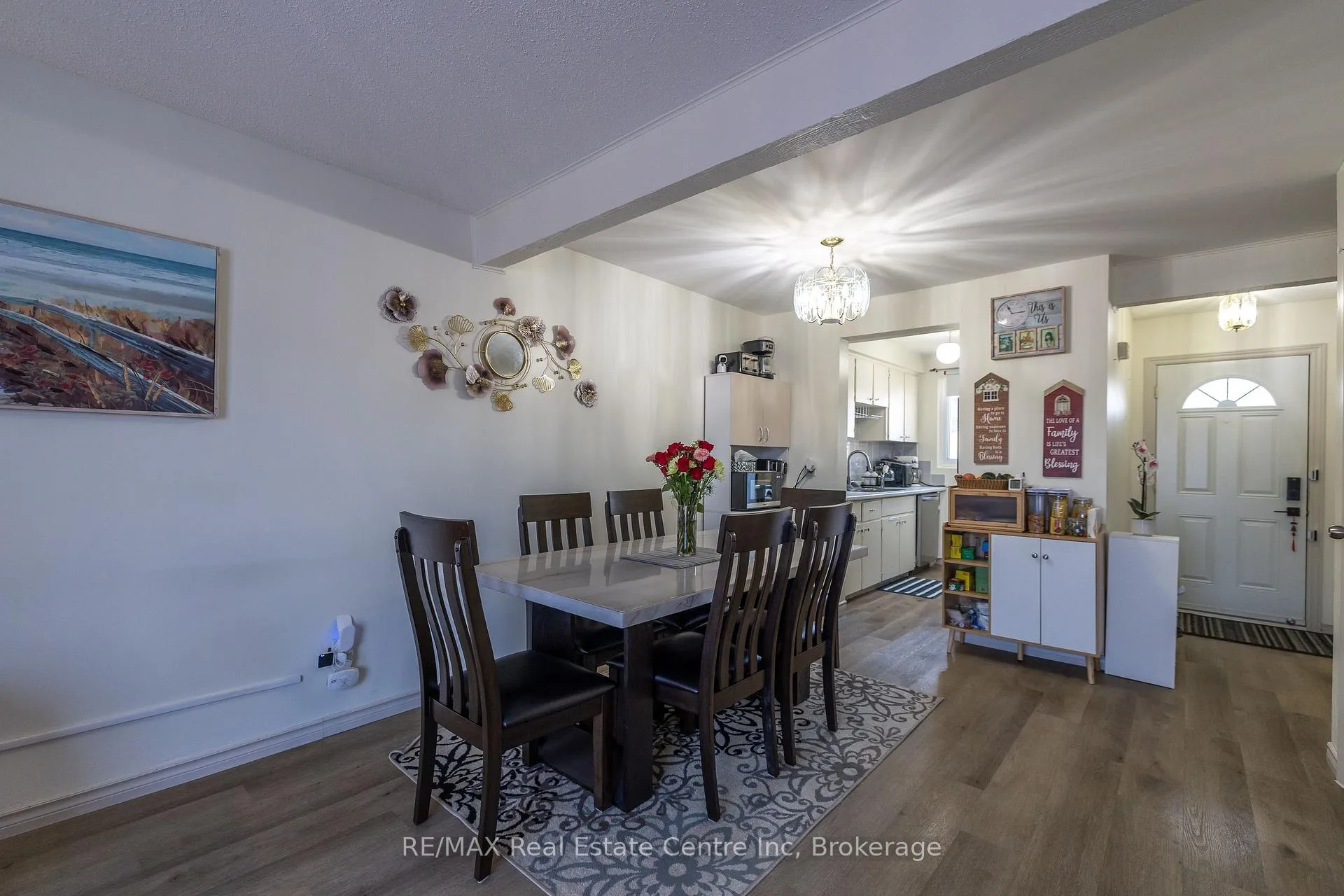 Photo 11 of Unit 247, 31 Greengate Road, Guelph, Junction/Onward Willow — HOMEH