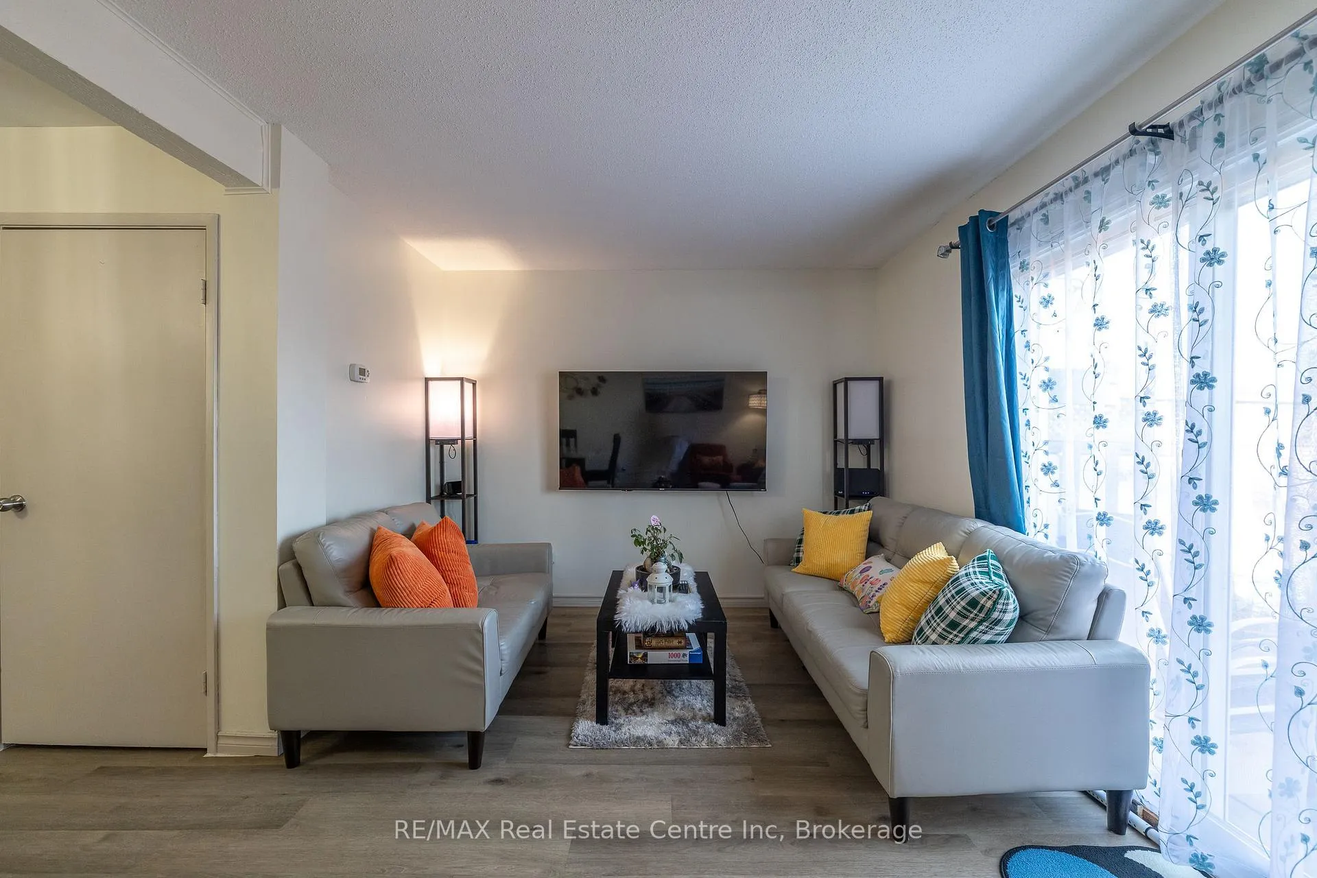 Photo 13 of Unit 247, 31 Greengate Road, Guelph, Junction/Onward Willow — HOMEH