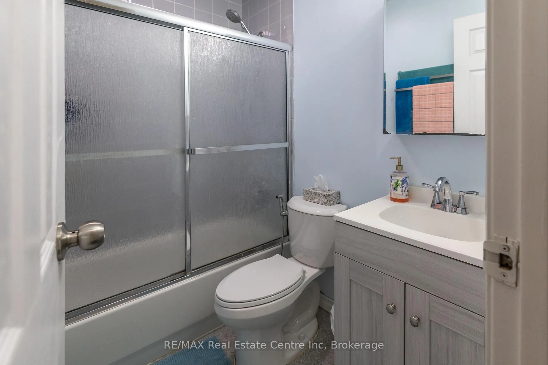 Photo 16 of Unit 247, 31 Greengate Road, Guelph, Junction/Onward Willow — HOMEH