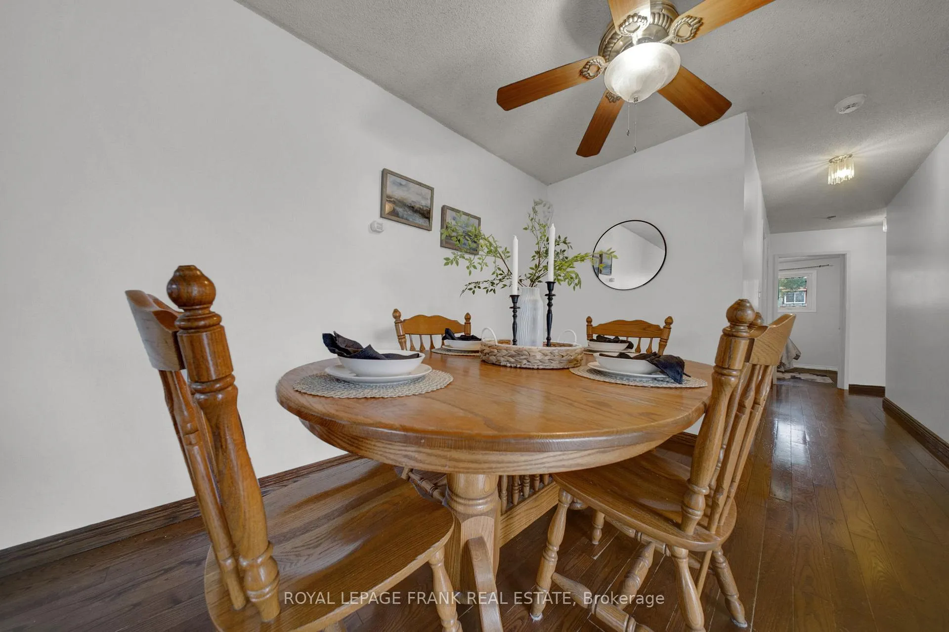 Photo 9 of 2 Fairbairn Court, Clarington, Bowmanville — HOMEH