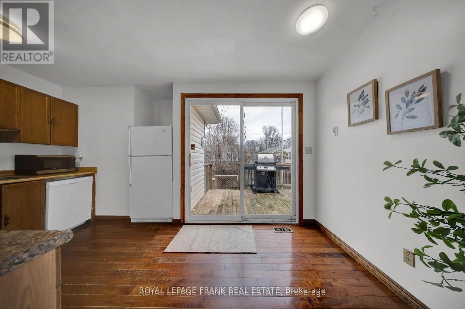 Photo 12 of 2 Fairbairn Court, Clarington, Bowmanville — HOMEH