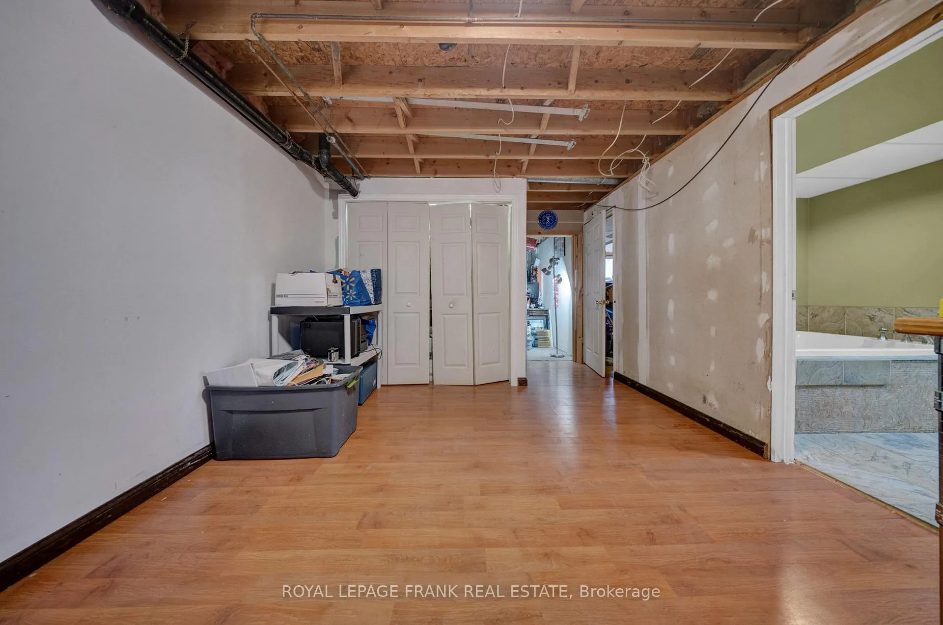 Photo 22 of 2 Fairbairn Court, Clarington, Bowmanville — HOMEH