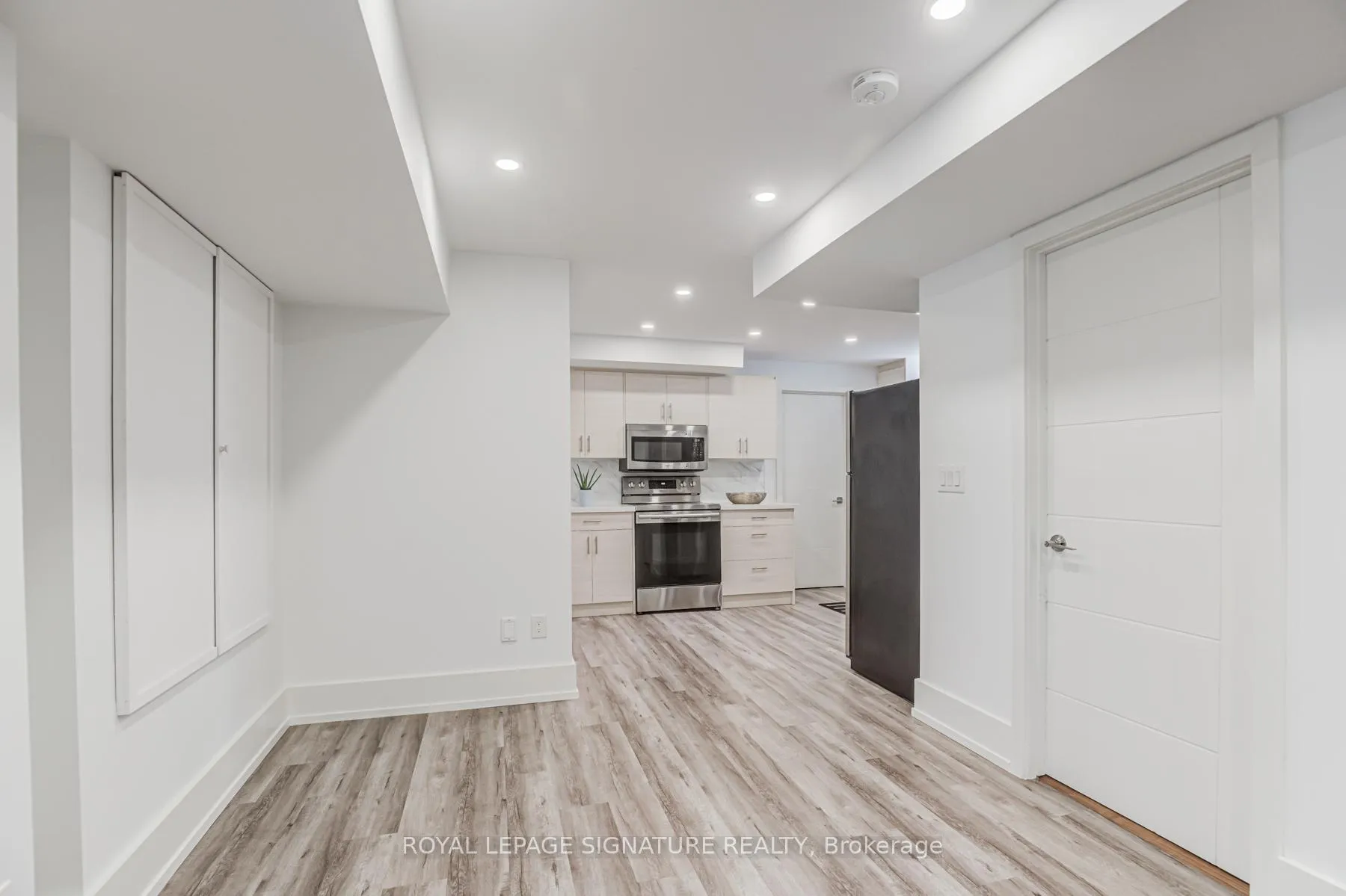 Photo 11 of Unit Bsmt, 36 Roxaline Street, Etobicoke, Humber Heights — HOMEH