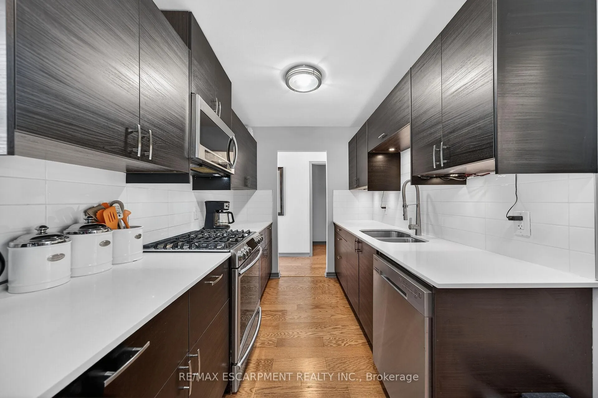 Photo 12 of 211 Birchcliffe Crescent, Hamilton, Berrisfield — HOMEH