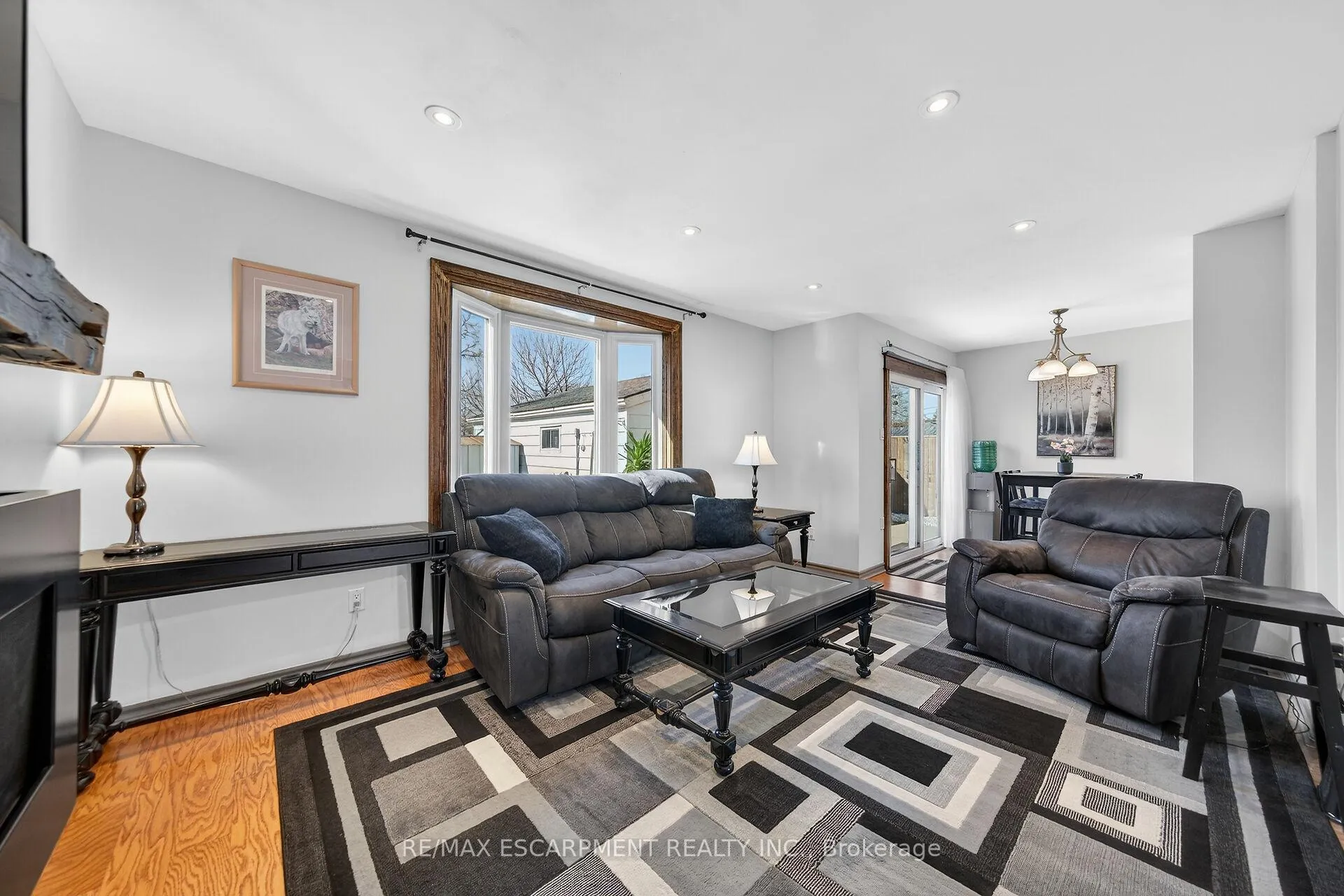 Photo 20 of 211 Birchcliffe Crescent, Hamilton, Berrisfield — HOMEH