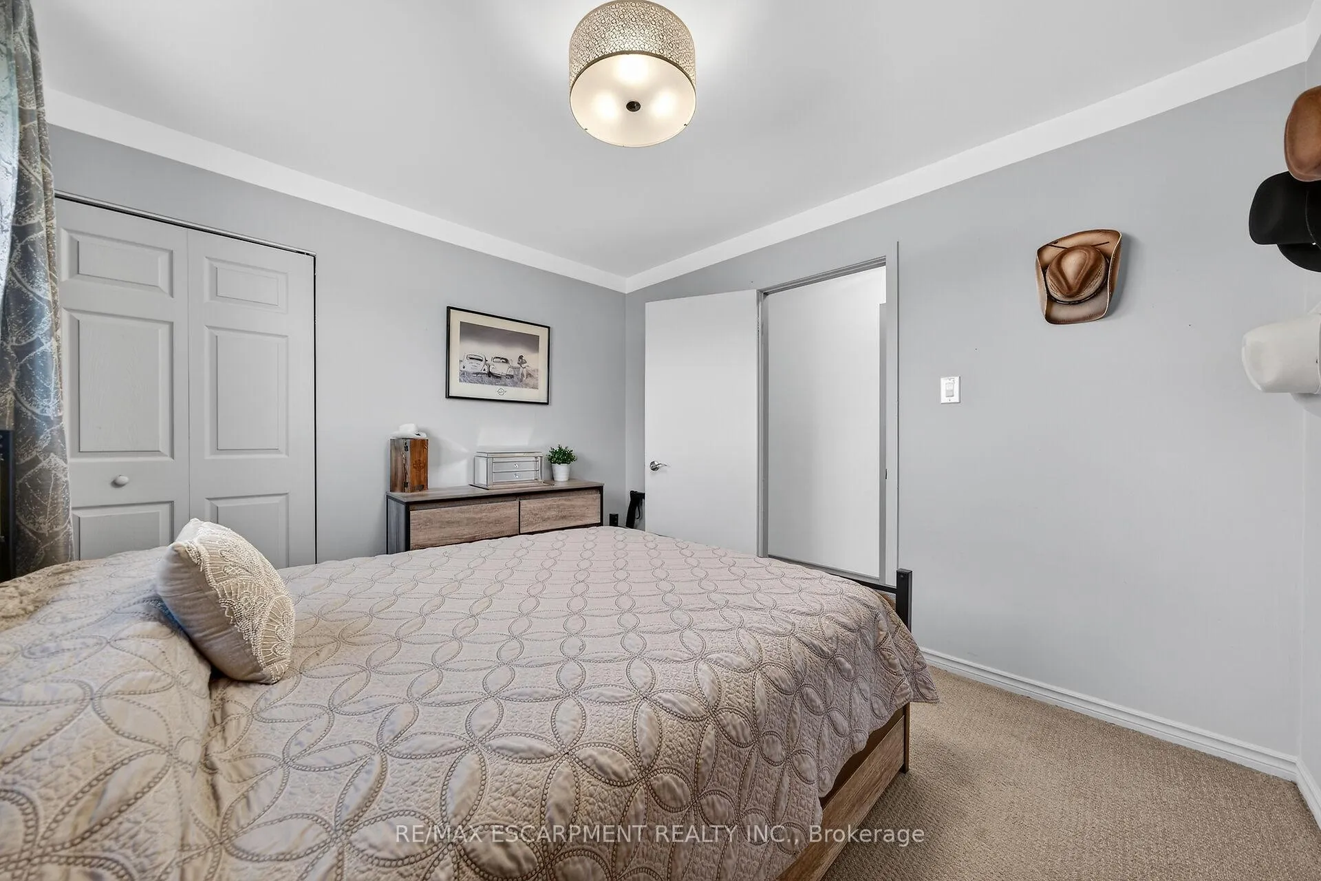 Photo 24 of 211 Birchcliffe Crescent, Hamilton, Berrisfield — HOMEH
