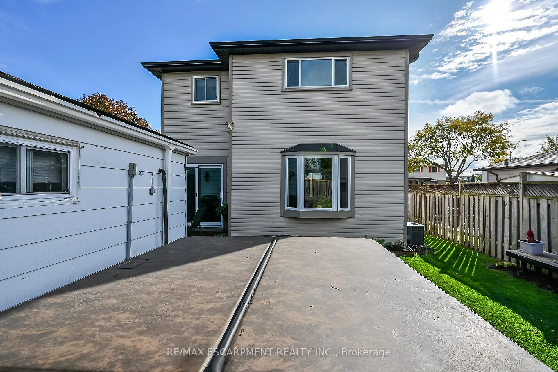 Photo 49 of 211 Birchcliffe Crescent, Hamilton, Berrisfield — HOMEH