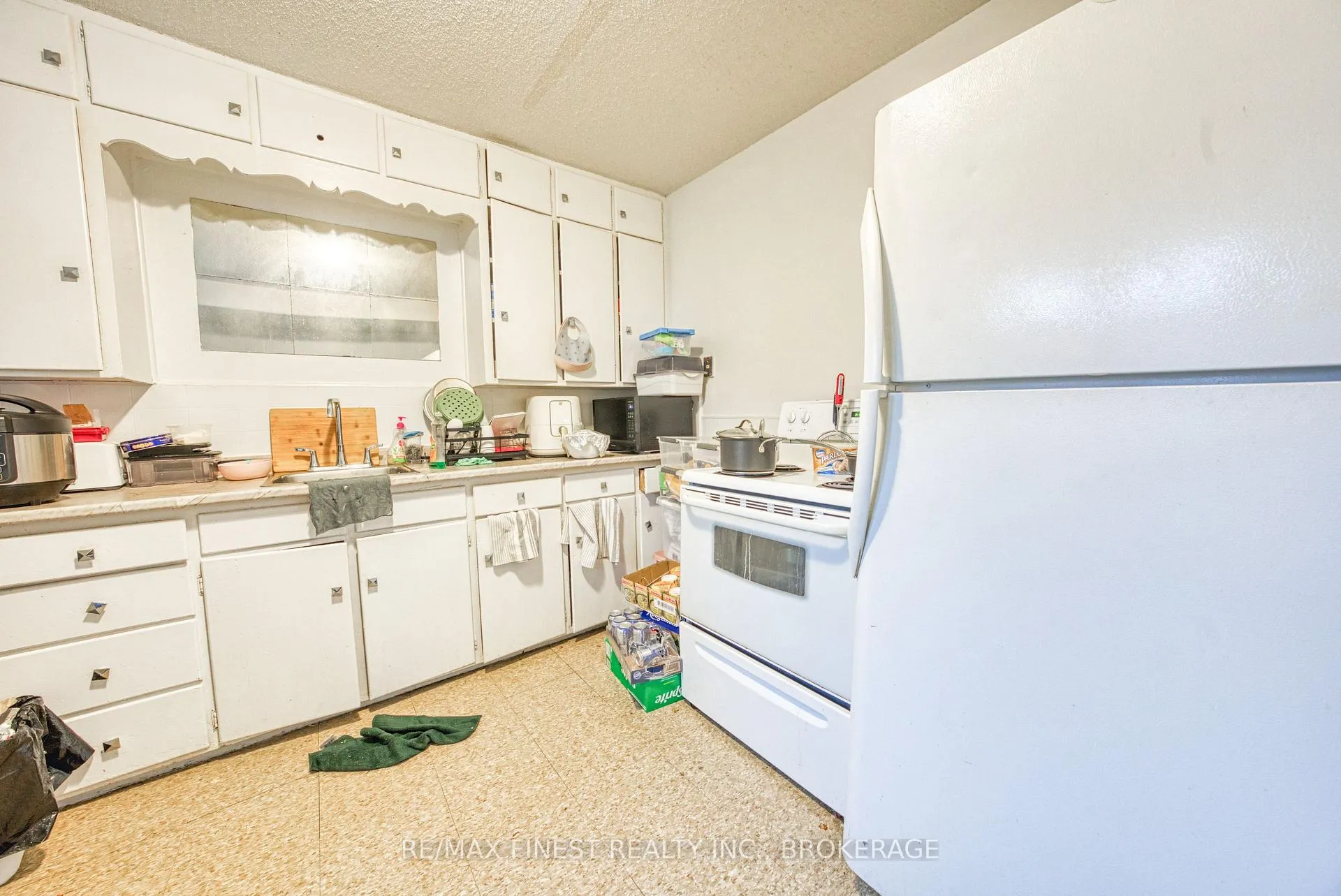 Photo 20 of 1348 Princess Street, Kingston, West of Sir John A. Blvd — HOMEH