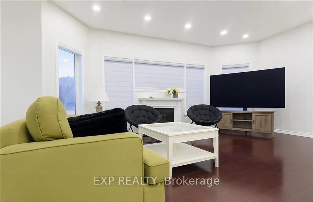Photo 8 of Unit Upper, 235 Pineland Court, Waterloo — HOMEH