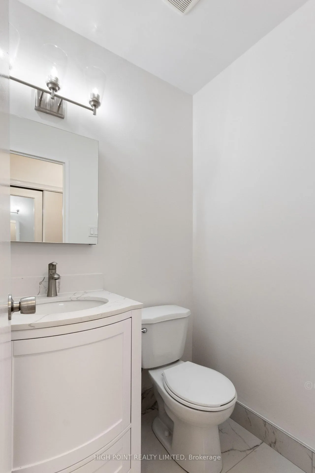 Photo 6 of Unit 356, 16 Elgin Street, Markham, Thornhill — HOMEH