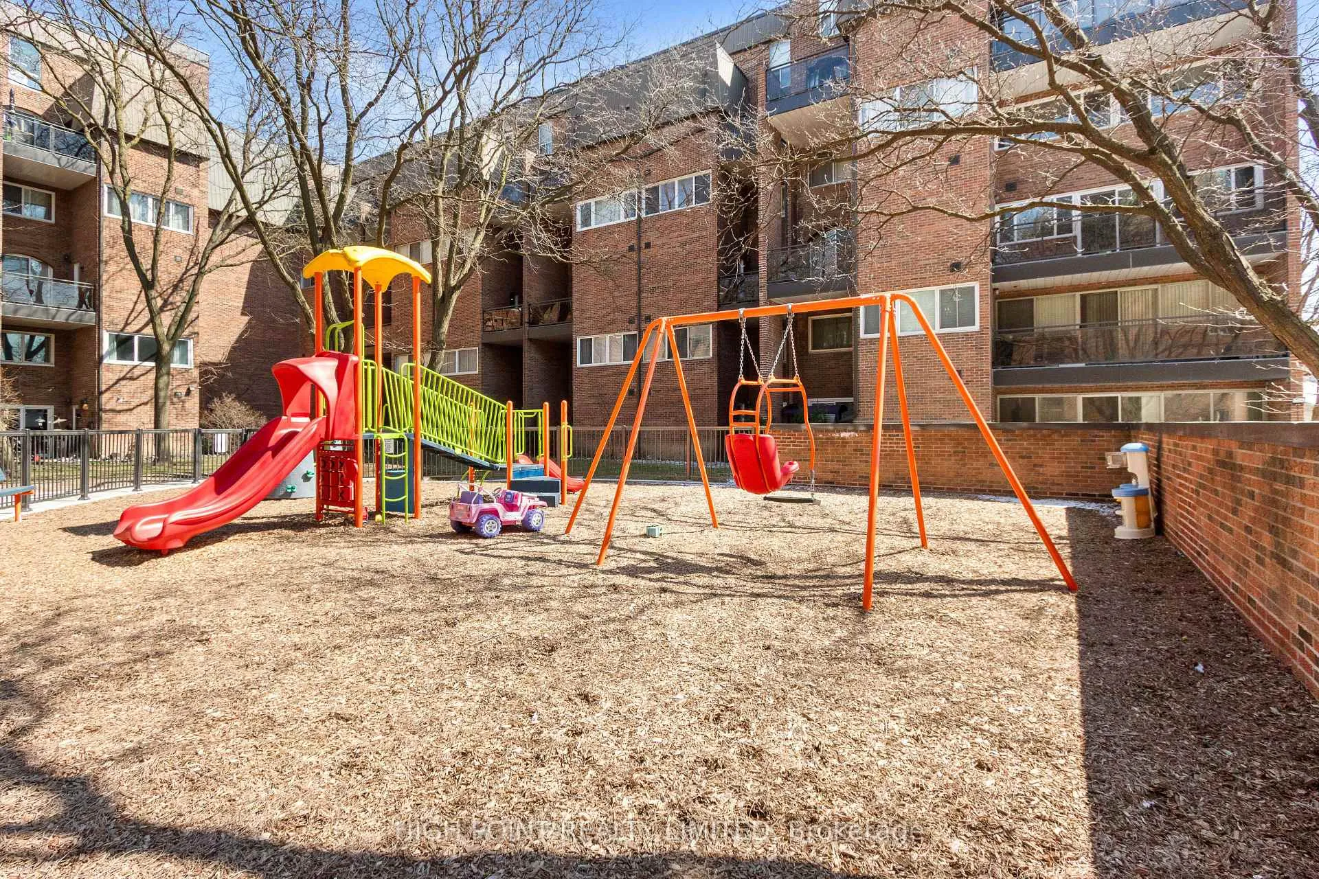Photo 23 of Unit 356, 16 Elgin Street, Markham, Thornhill — HOMEH
