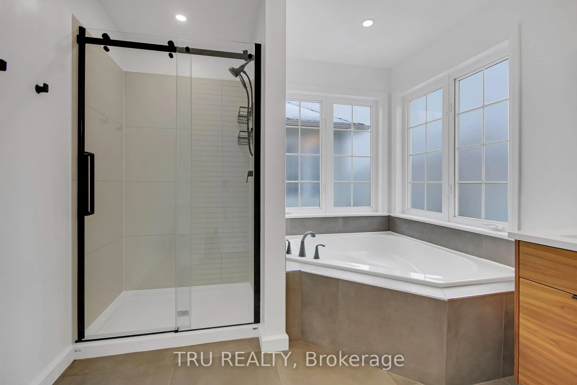 Photo 21 of 320 Eckerson Avenue, Ottawa, Stittsville (South) — HOMEH