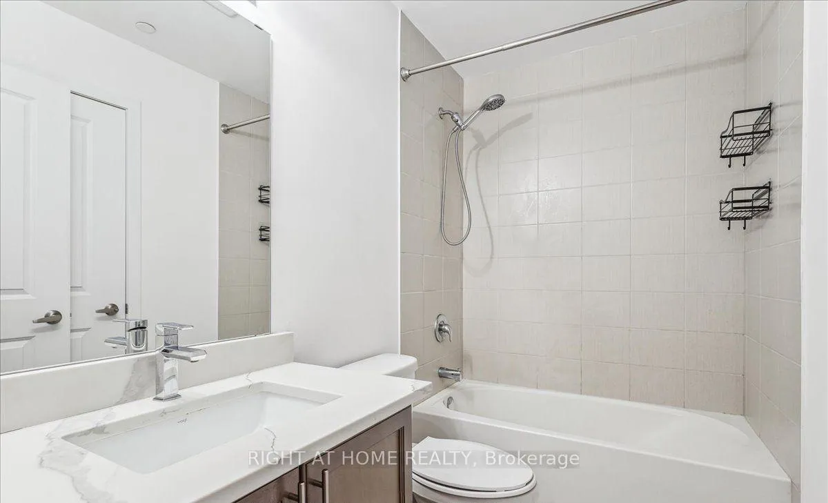 Photo 8 of Unit 414, 101 Shoreview Place, Hamilton, Lakeshore — HOMEH