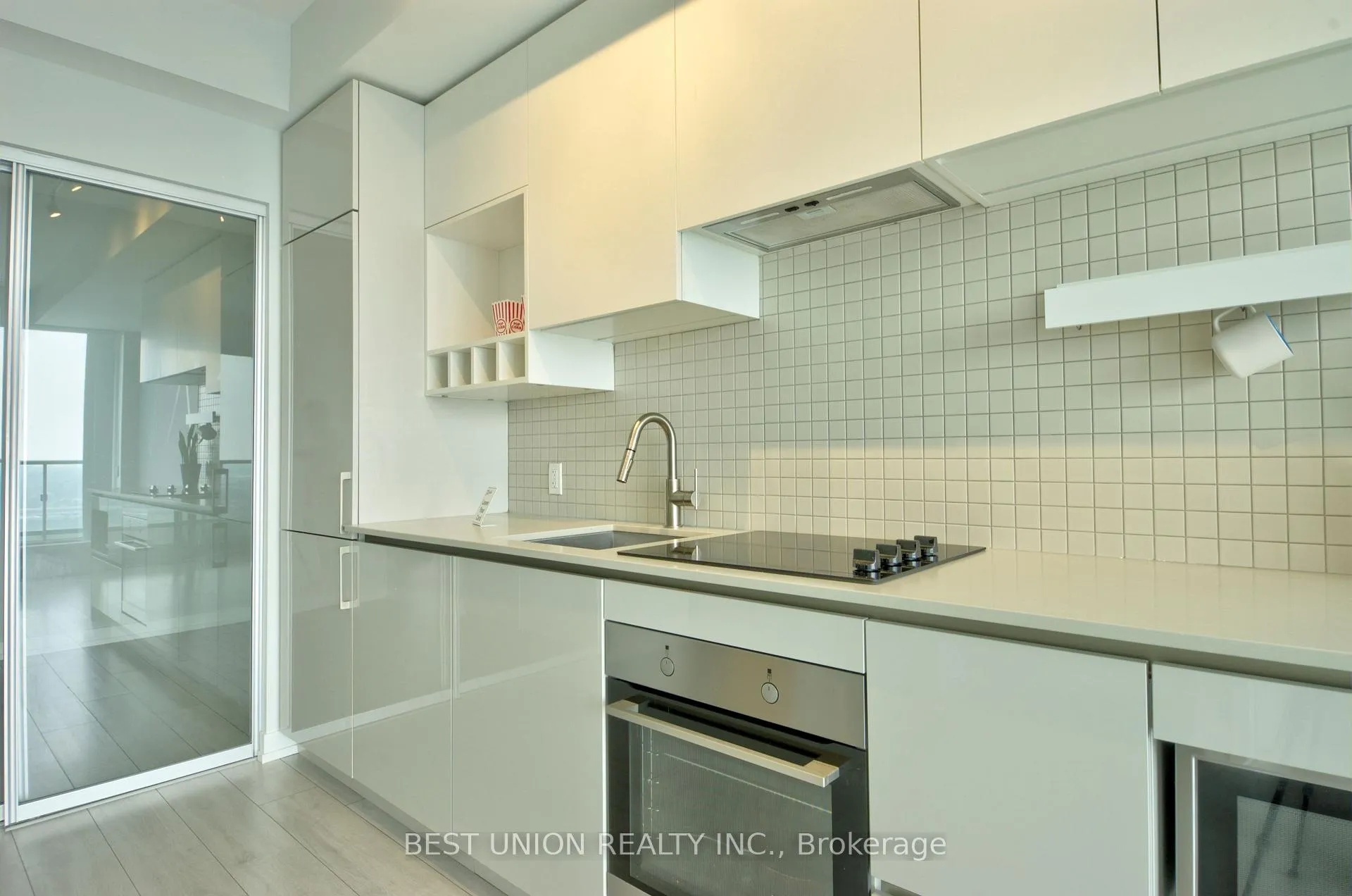 Photo 6 of Unit 4807, 5 Buttermill Avenue, Vaughan, Vaughan Corporate Centre — HOMEH