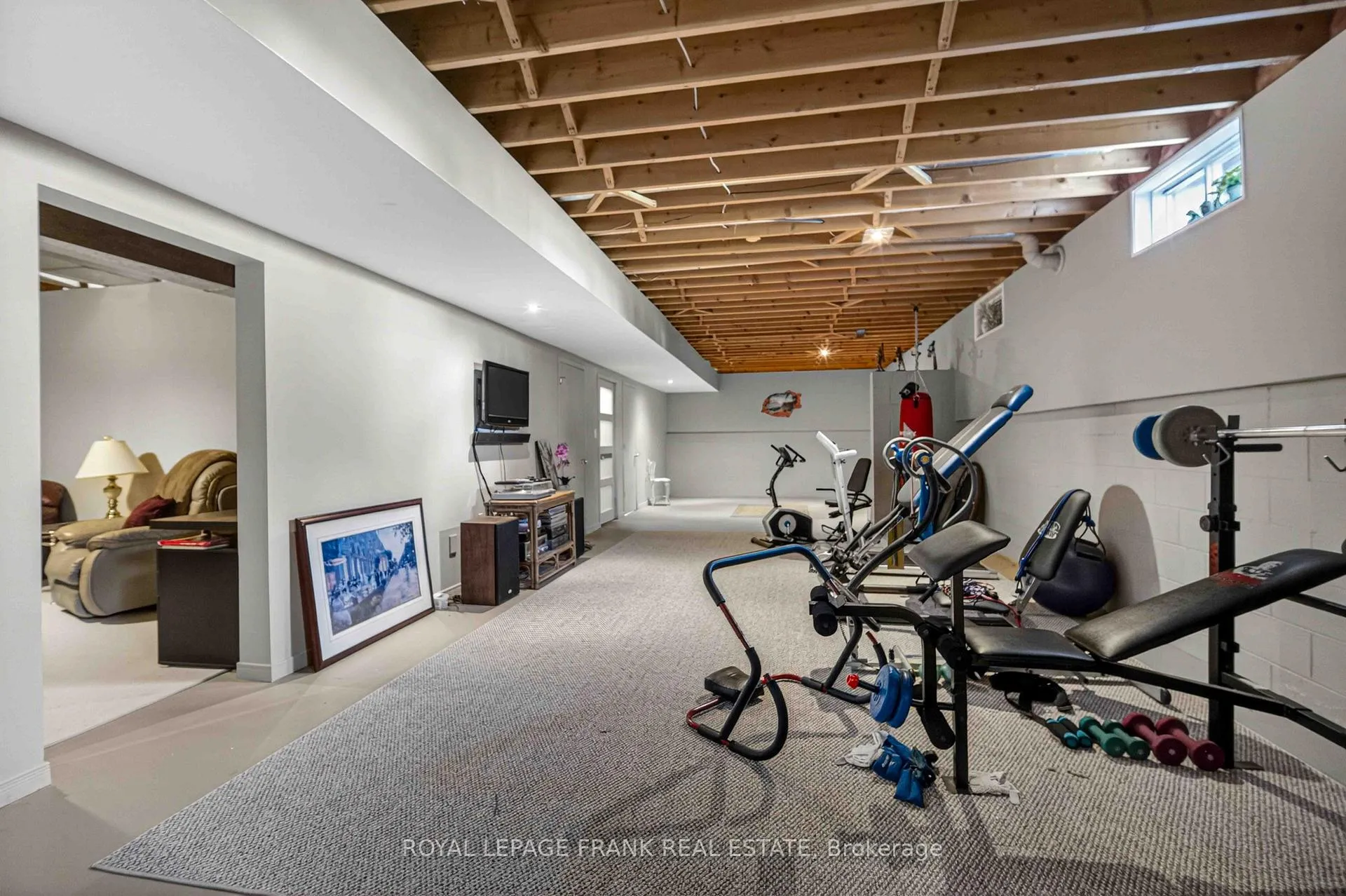 Photo 27 of 832 Parkhill Road W, Peterborough, Monaghan Ward 2 — HOMEH